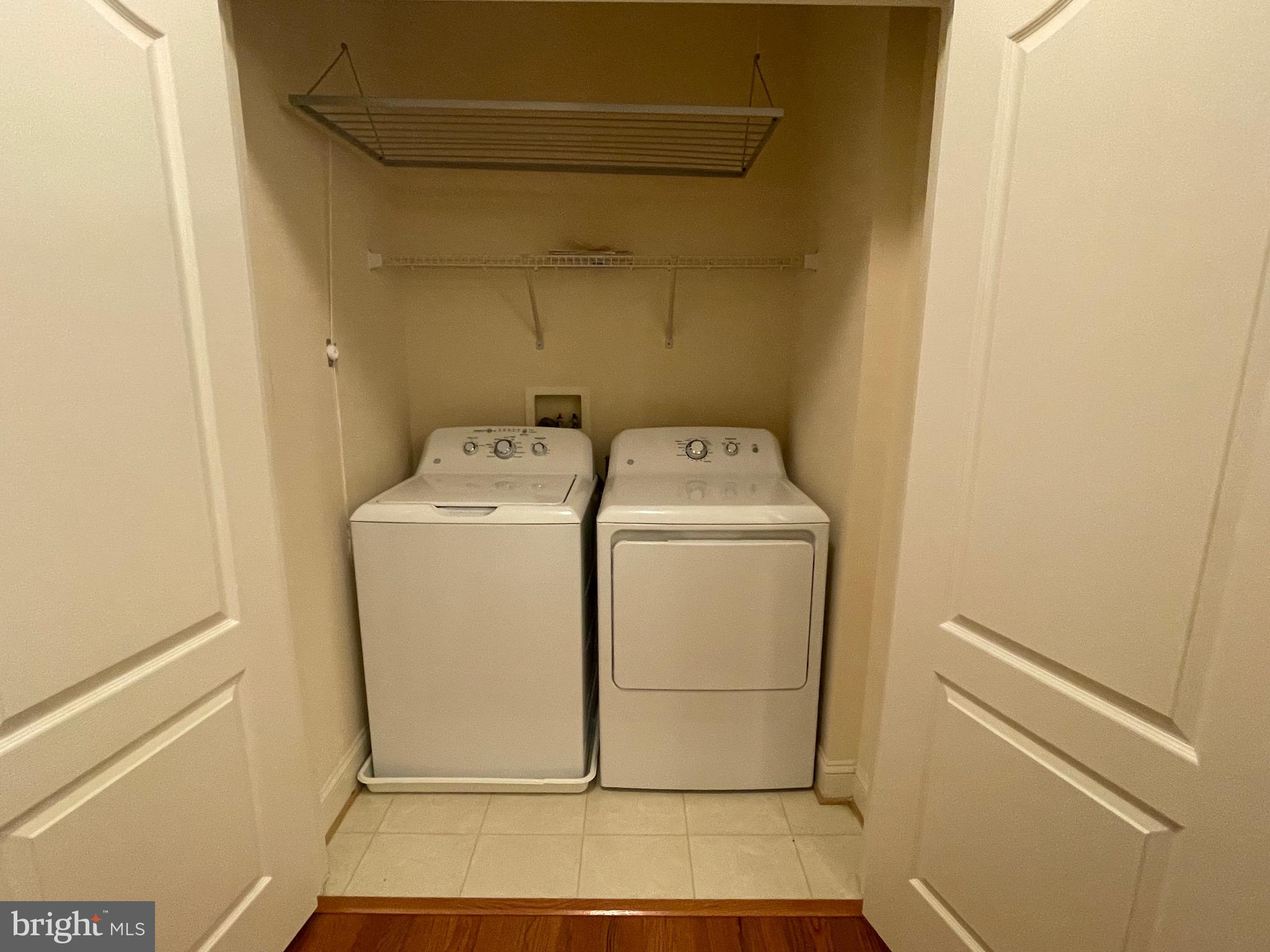 THE CRESCENT AT CHERRY LANE - Residential Lease