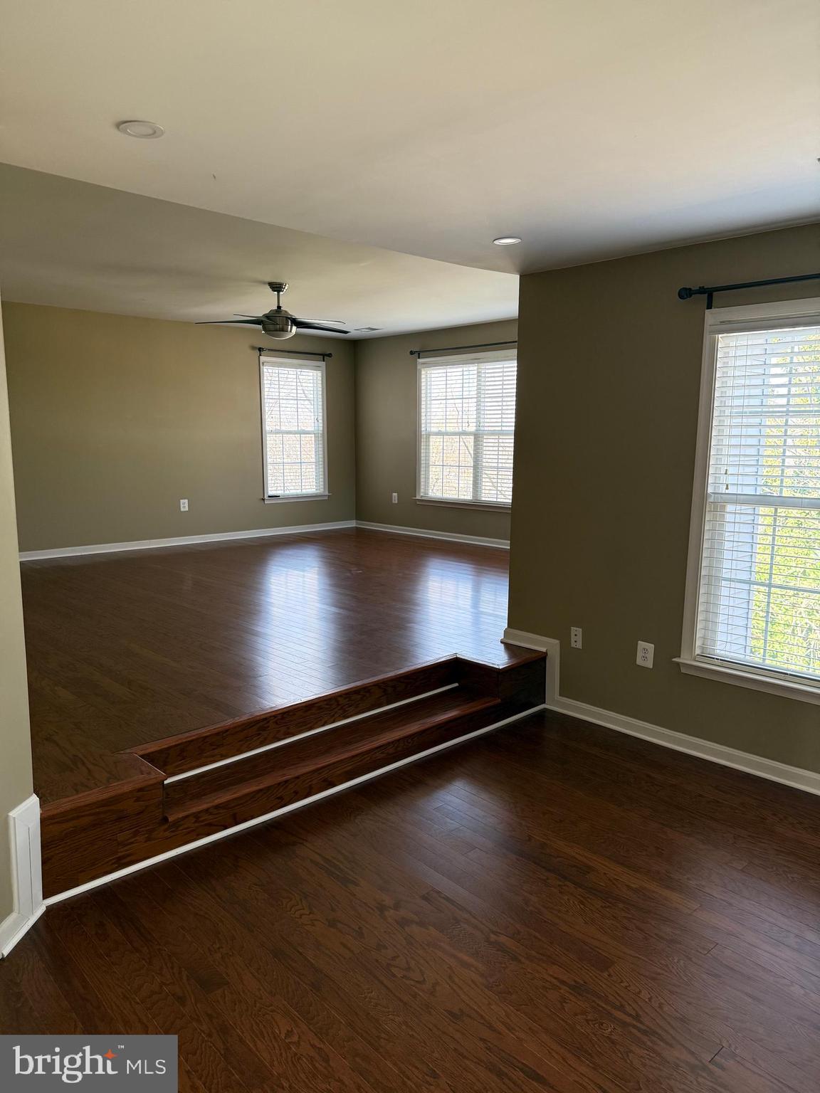 EDGEMONT - Residential