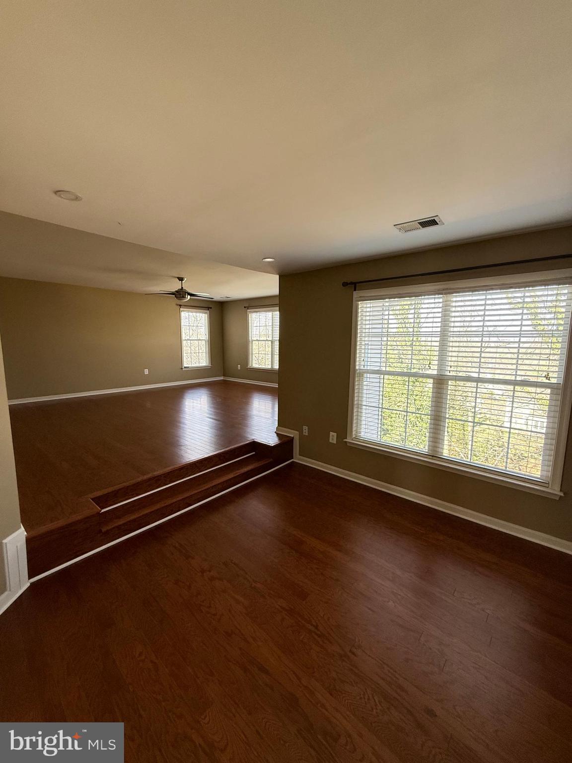 EDGEMONT - Residential