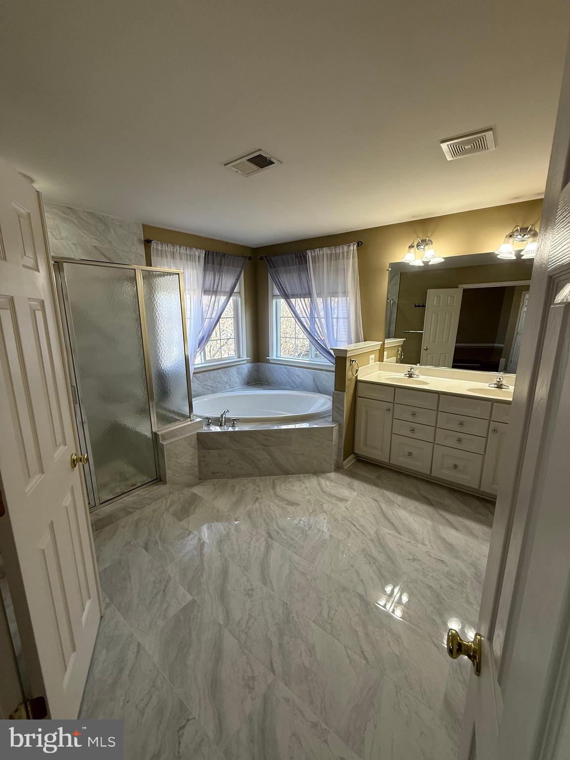 EDGEMONT - Residential