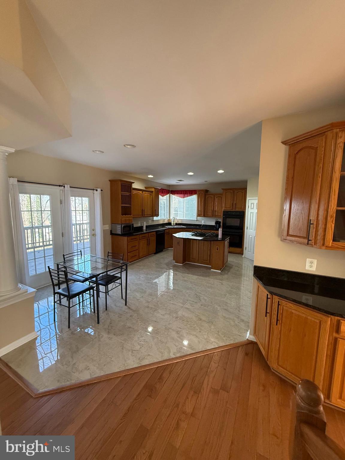 EDGEMONT - Residential