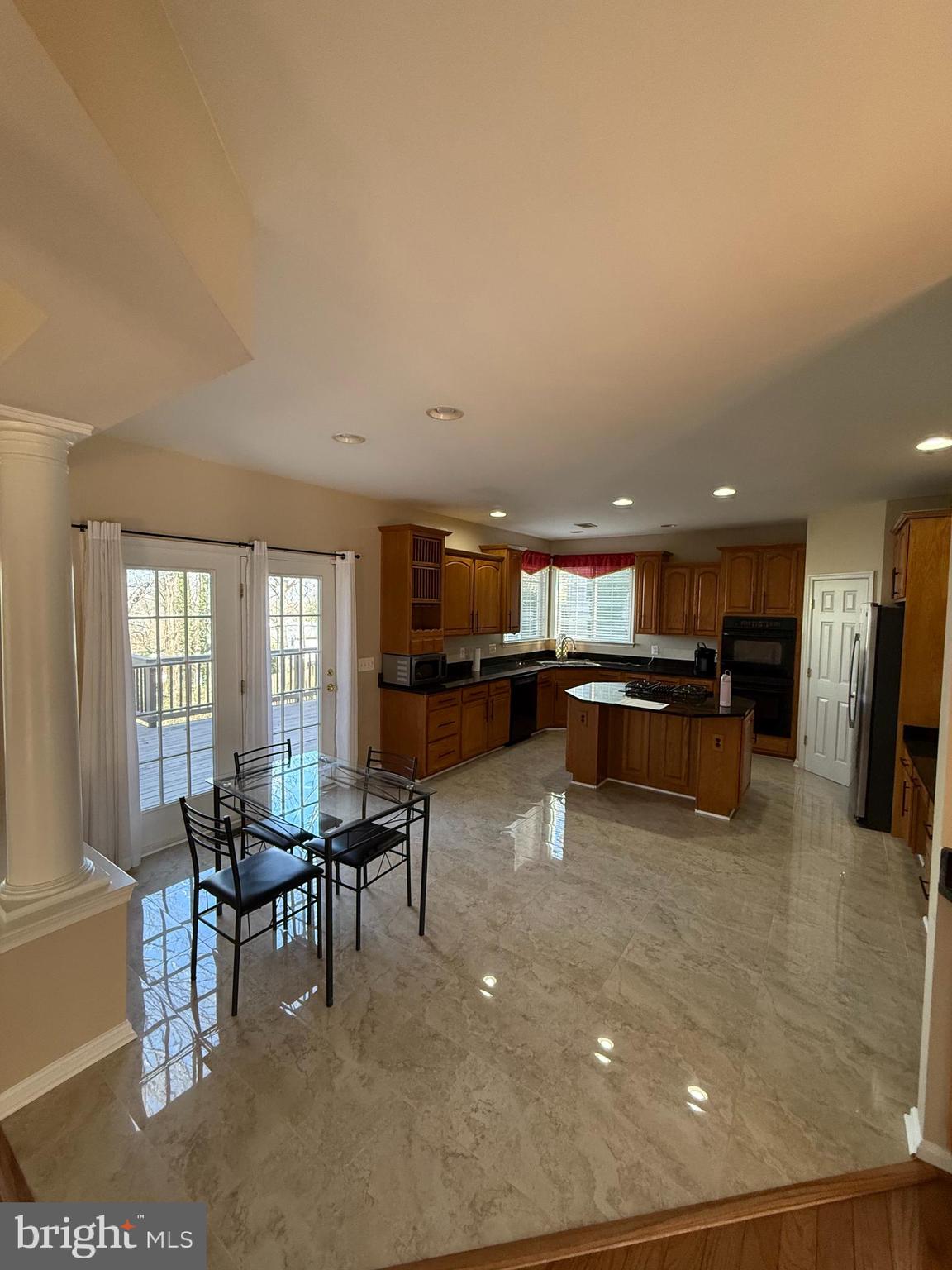 EDGEMONT - Residential