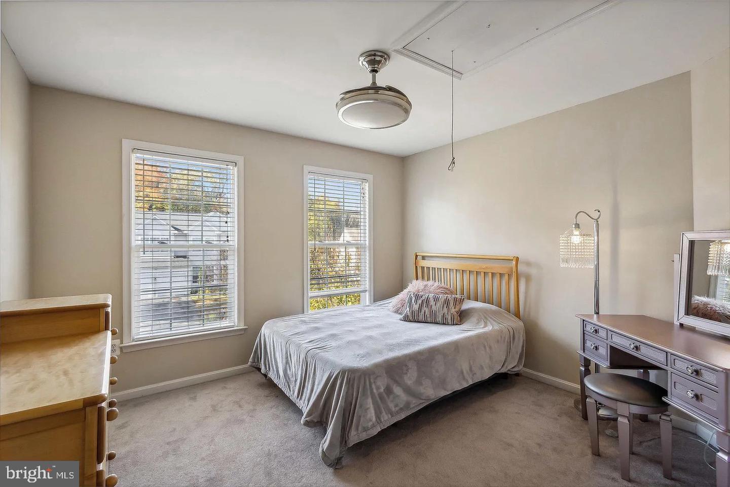 EDGEMONT - Residential