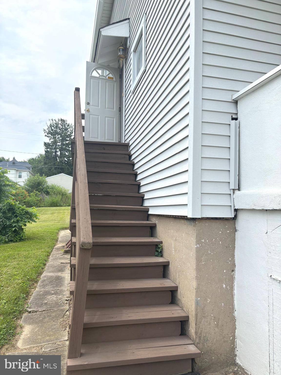 4301 KOLB AVENUE 2ND FLOOR