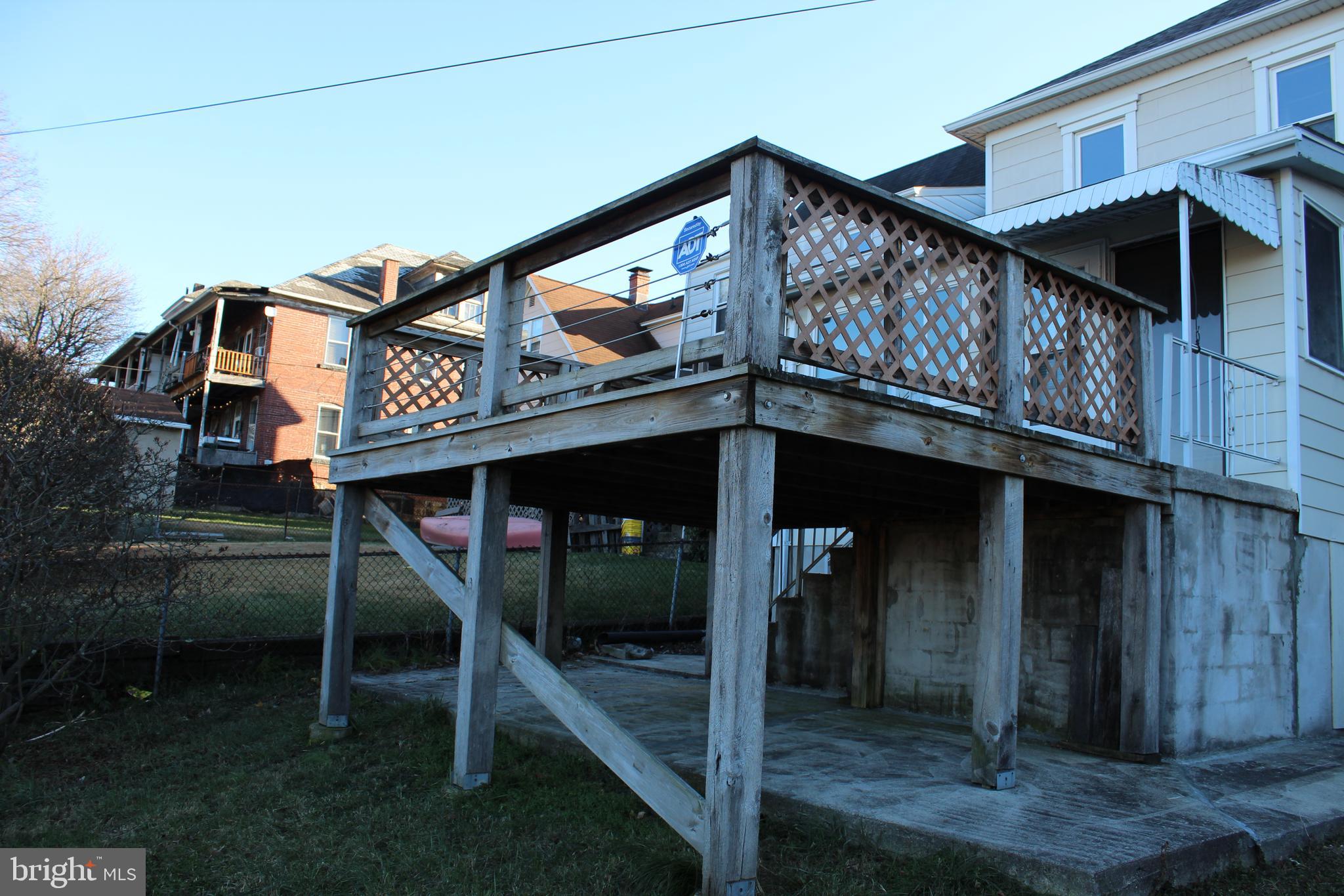 BLACK ADDITION - Residential