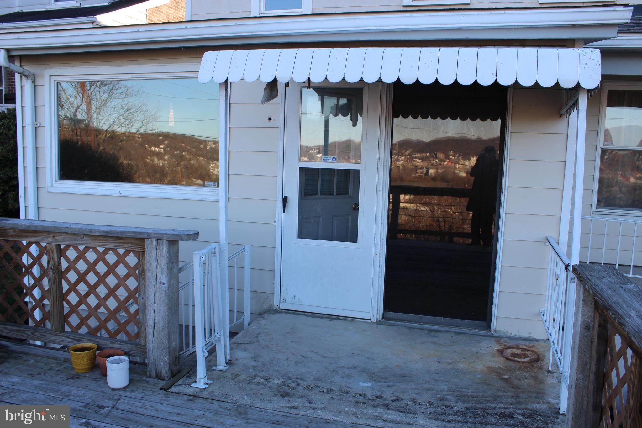 BLACK ADDITION - Residential