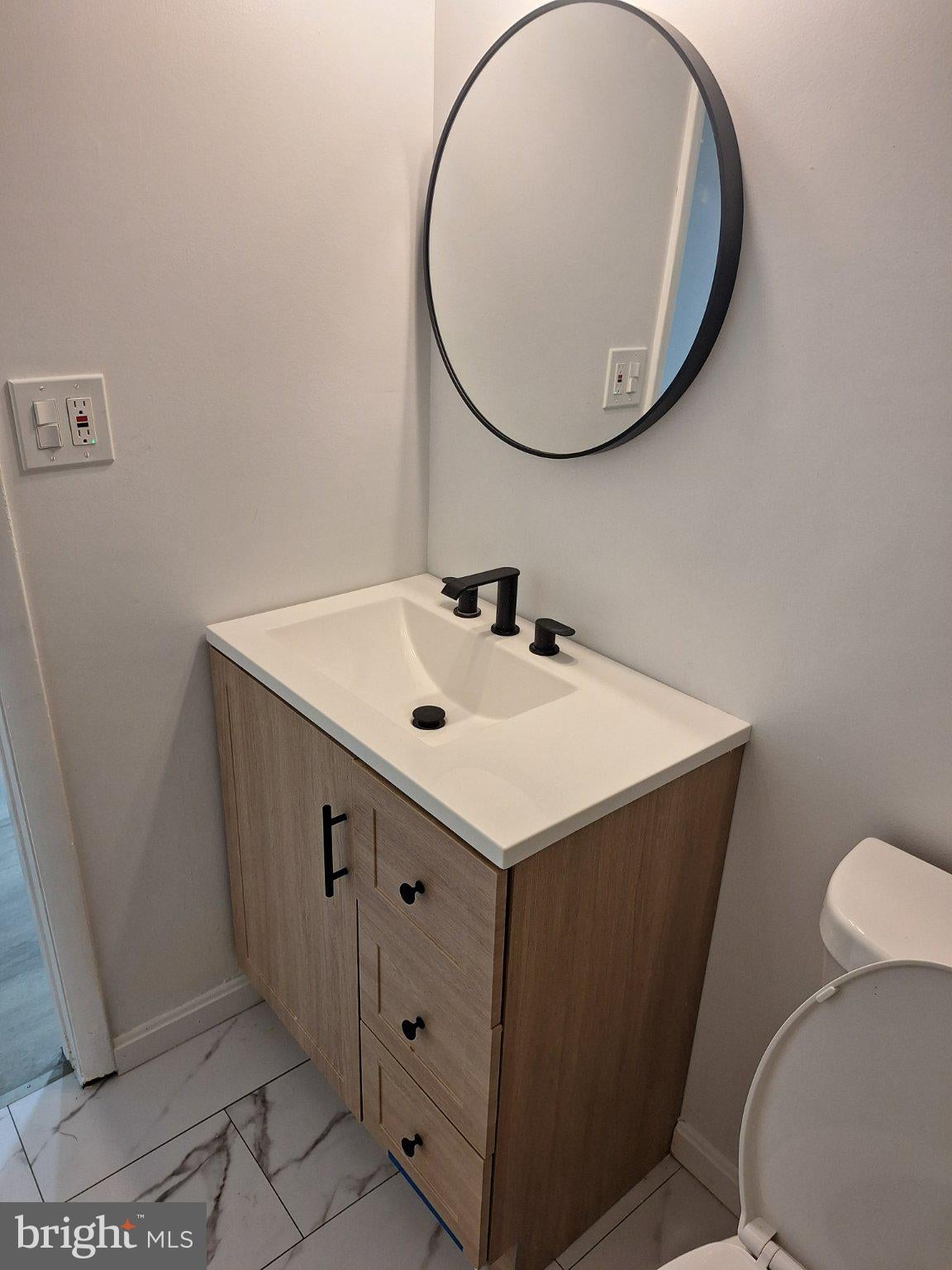 6 LONGSTREAM COURT 101