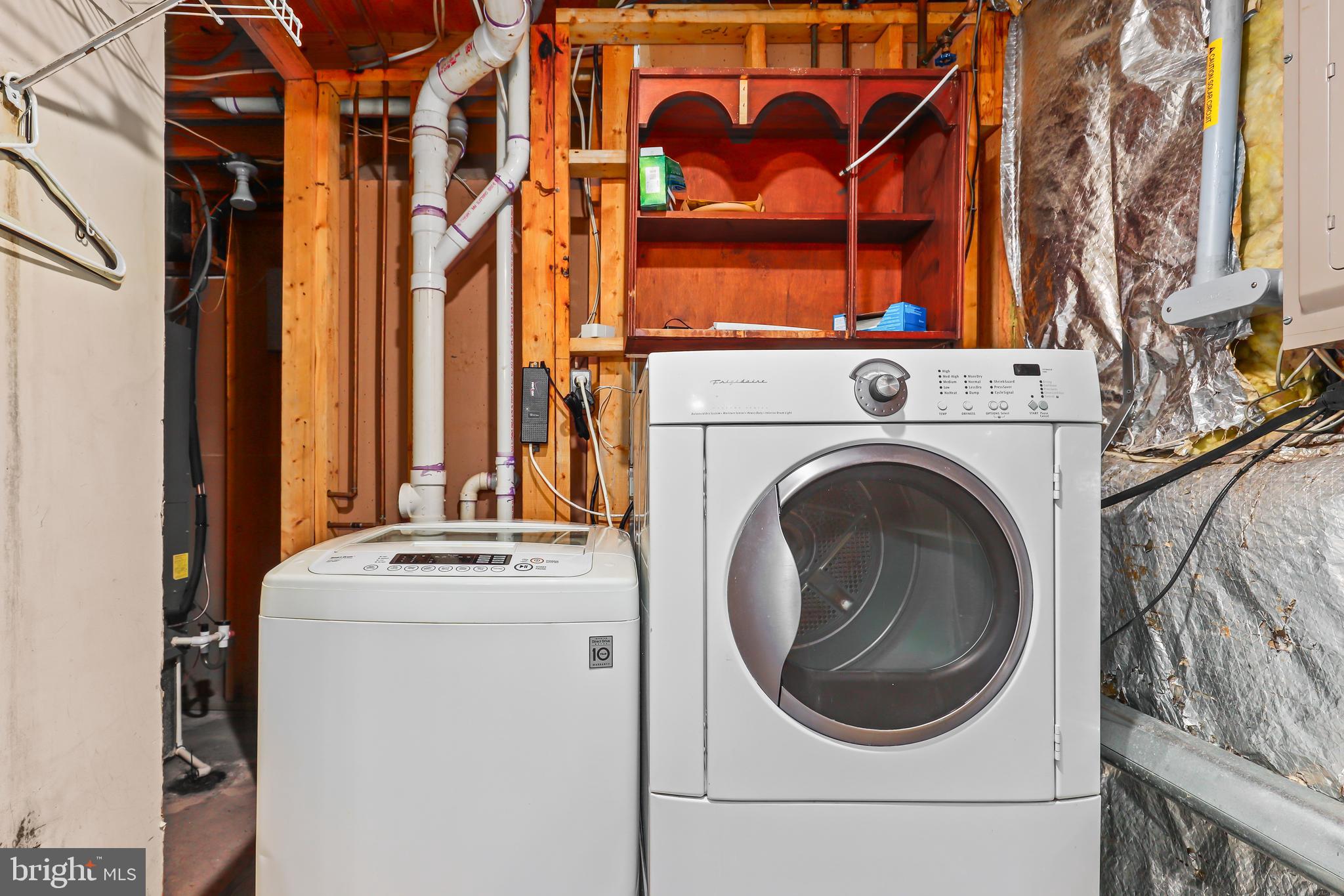 FAIRMONT - Residential