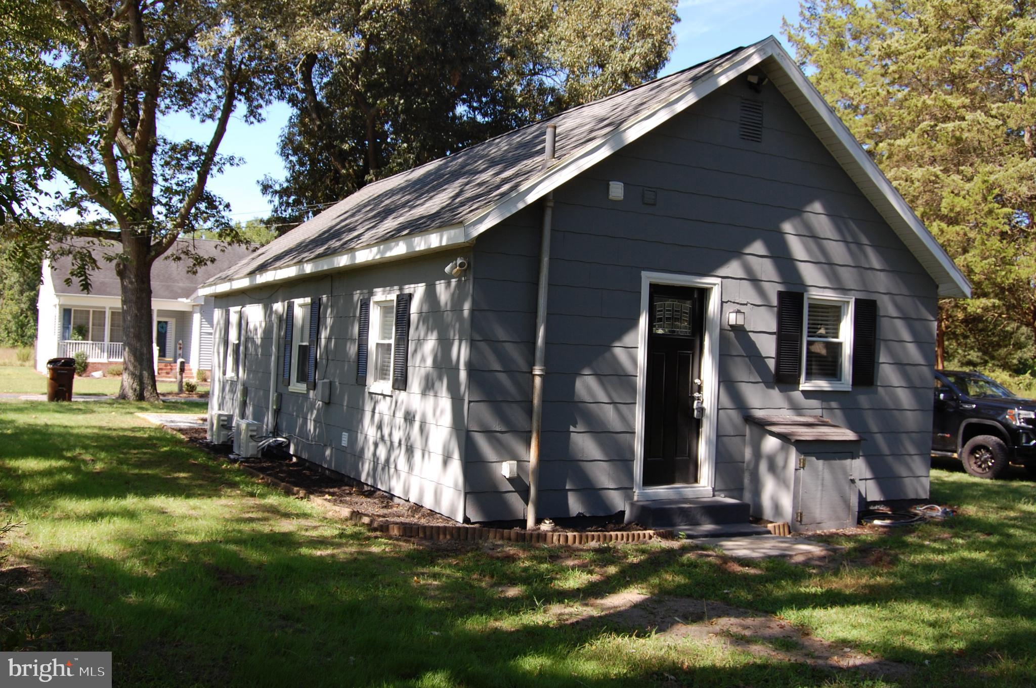 405 MASON AVENUE