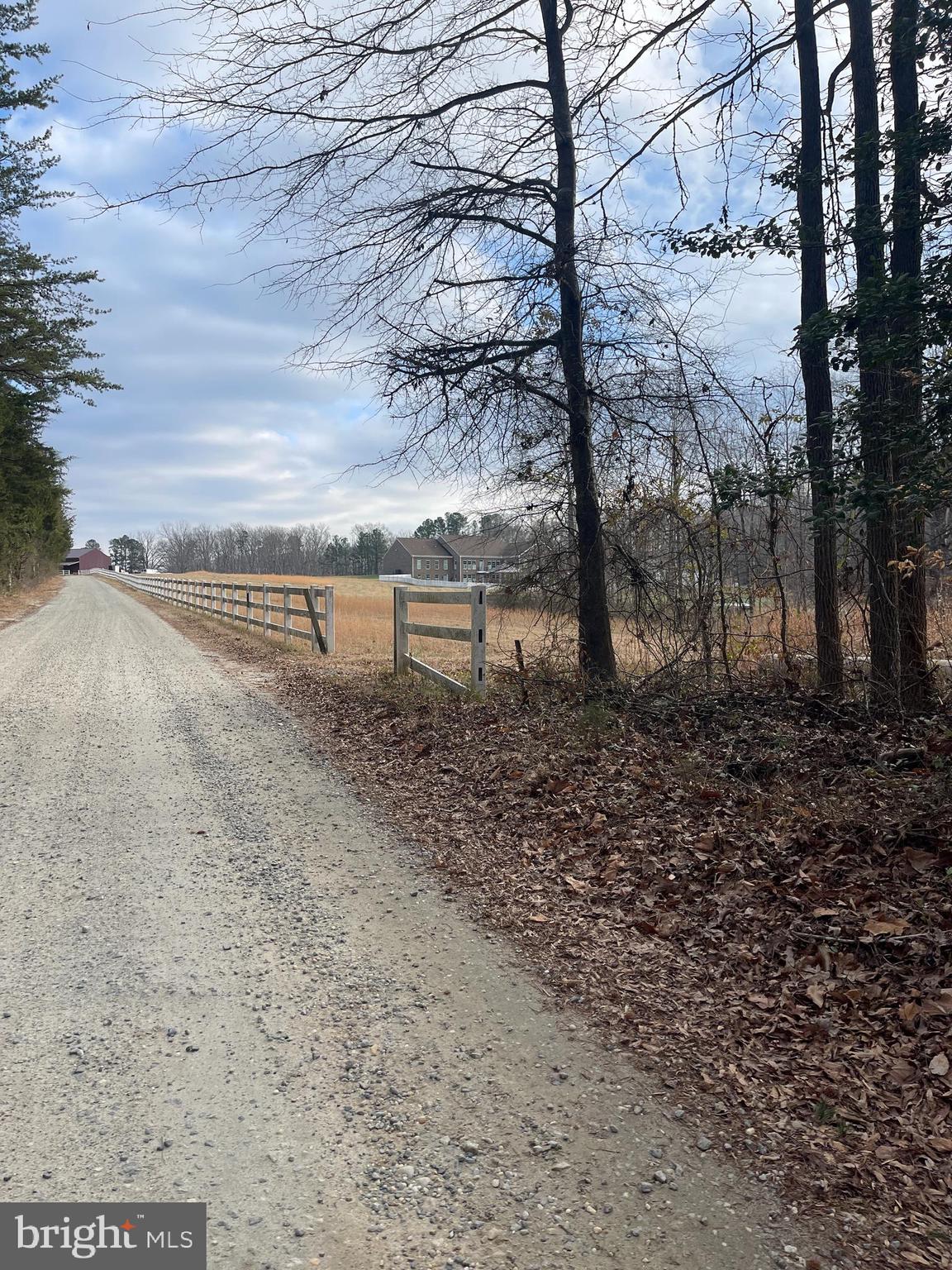 6317 LITTLE ACRES LANE