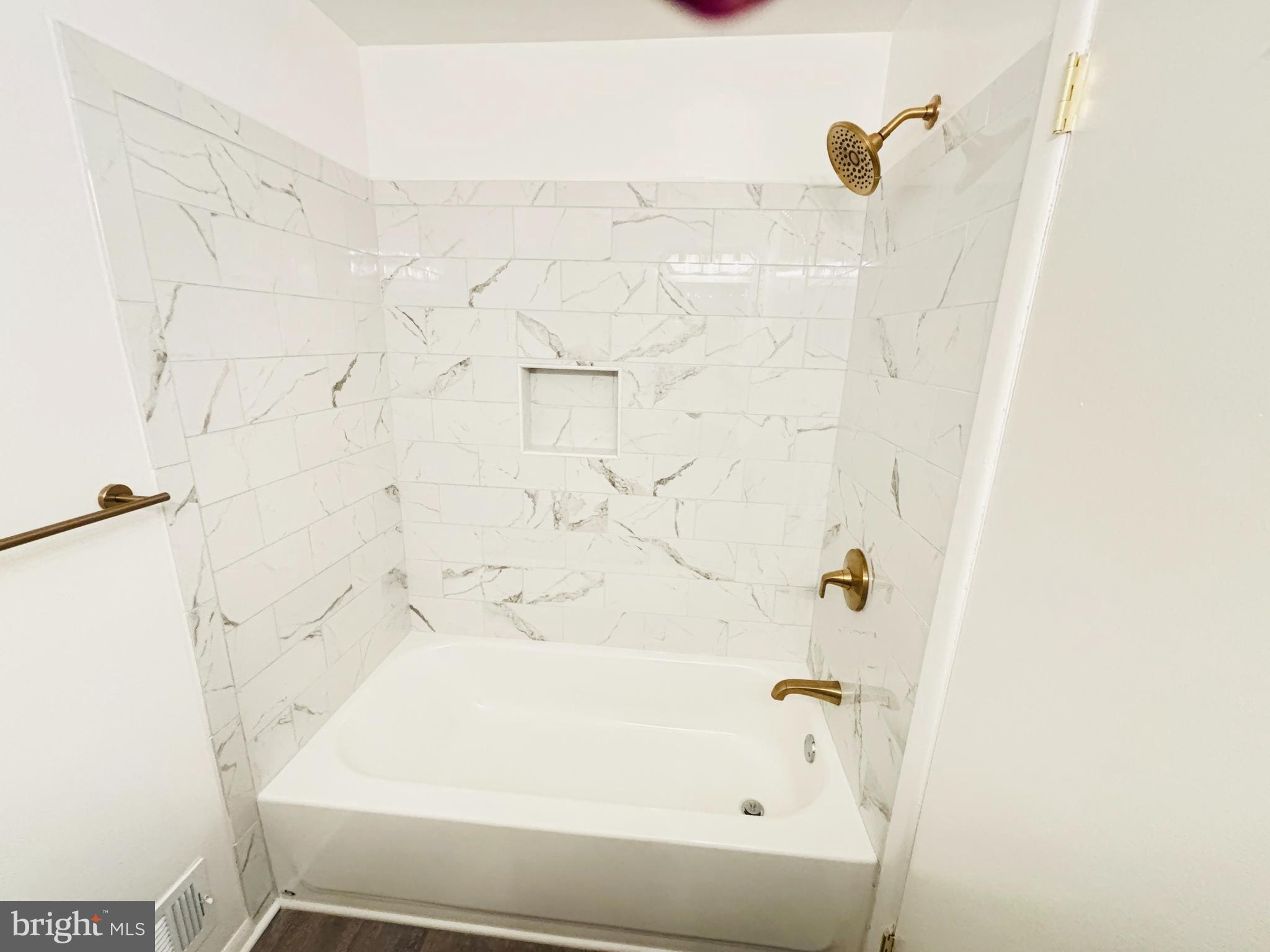 MARLTON - Residential