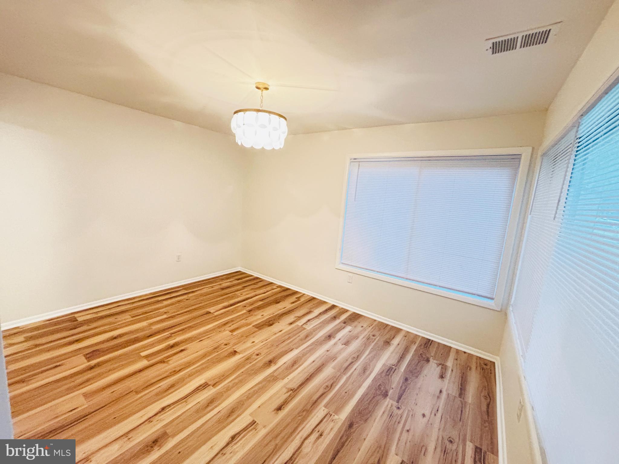 MARLTON - Residential