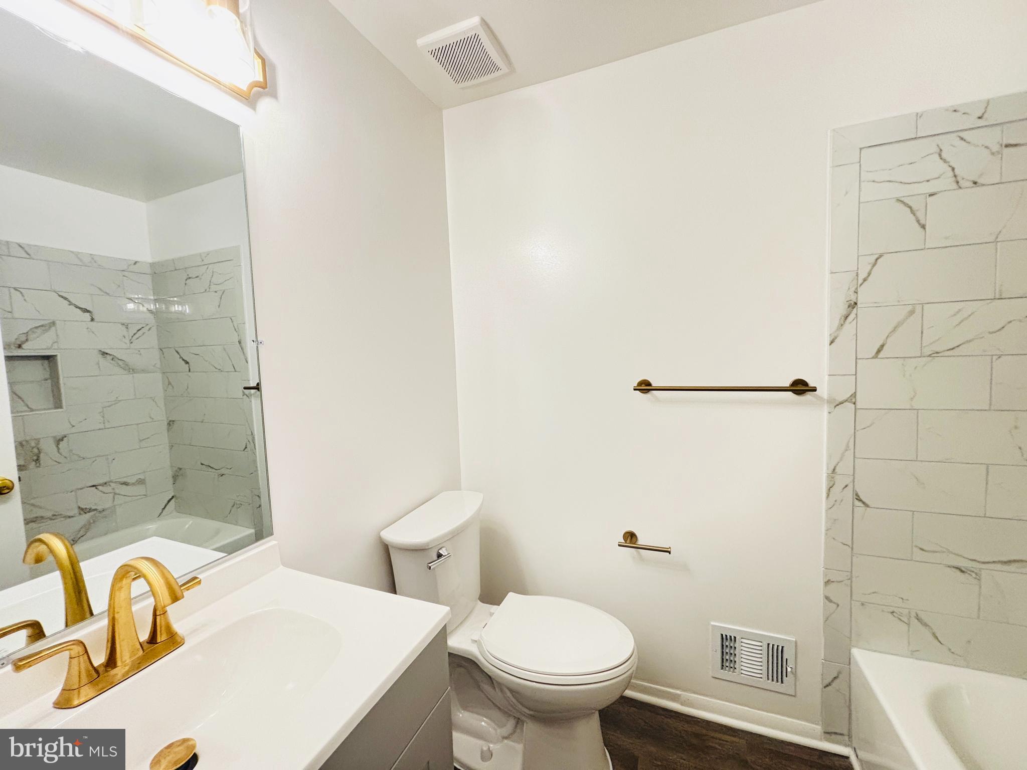 MARLTON - Residential