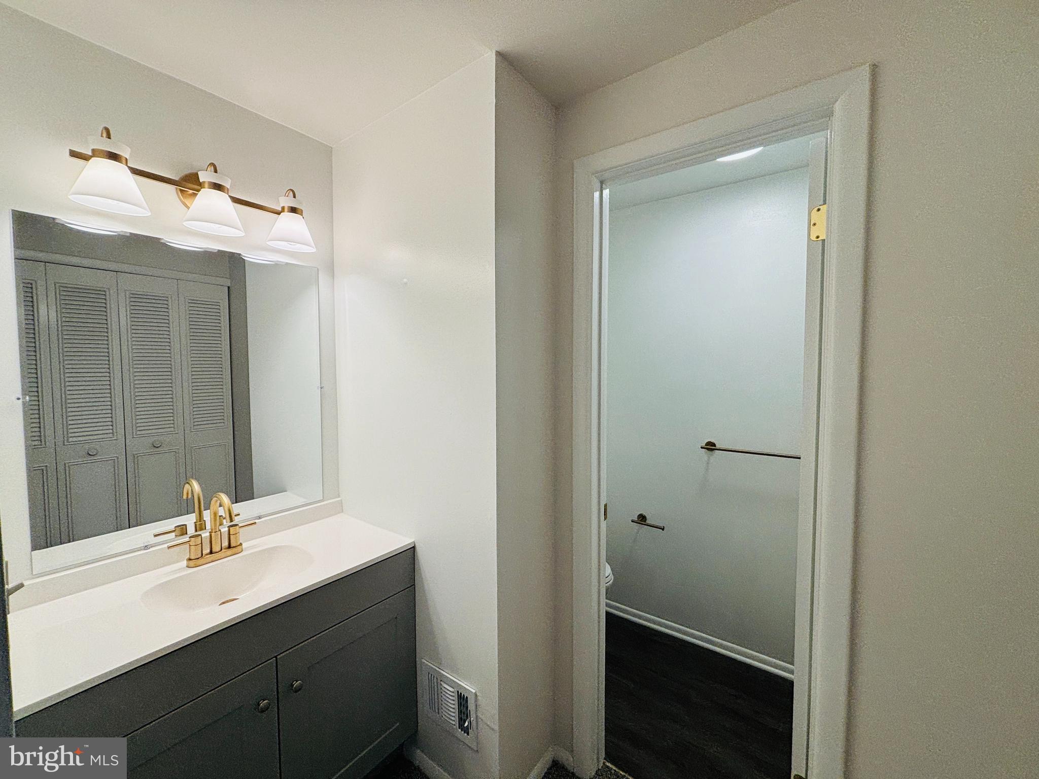 MARLTON - Residential