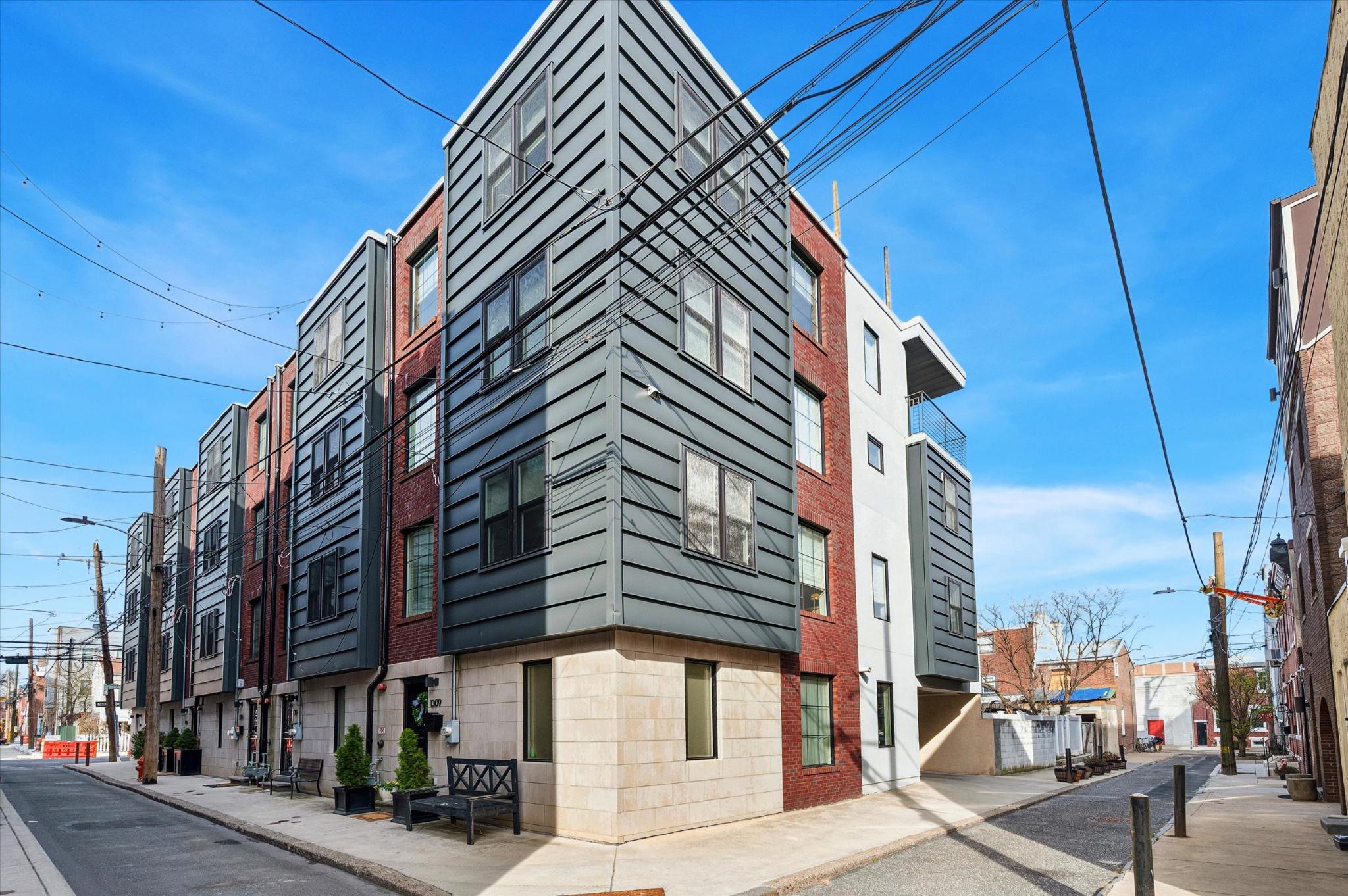 1309 S HANCOCK STREET