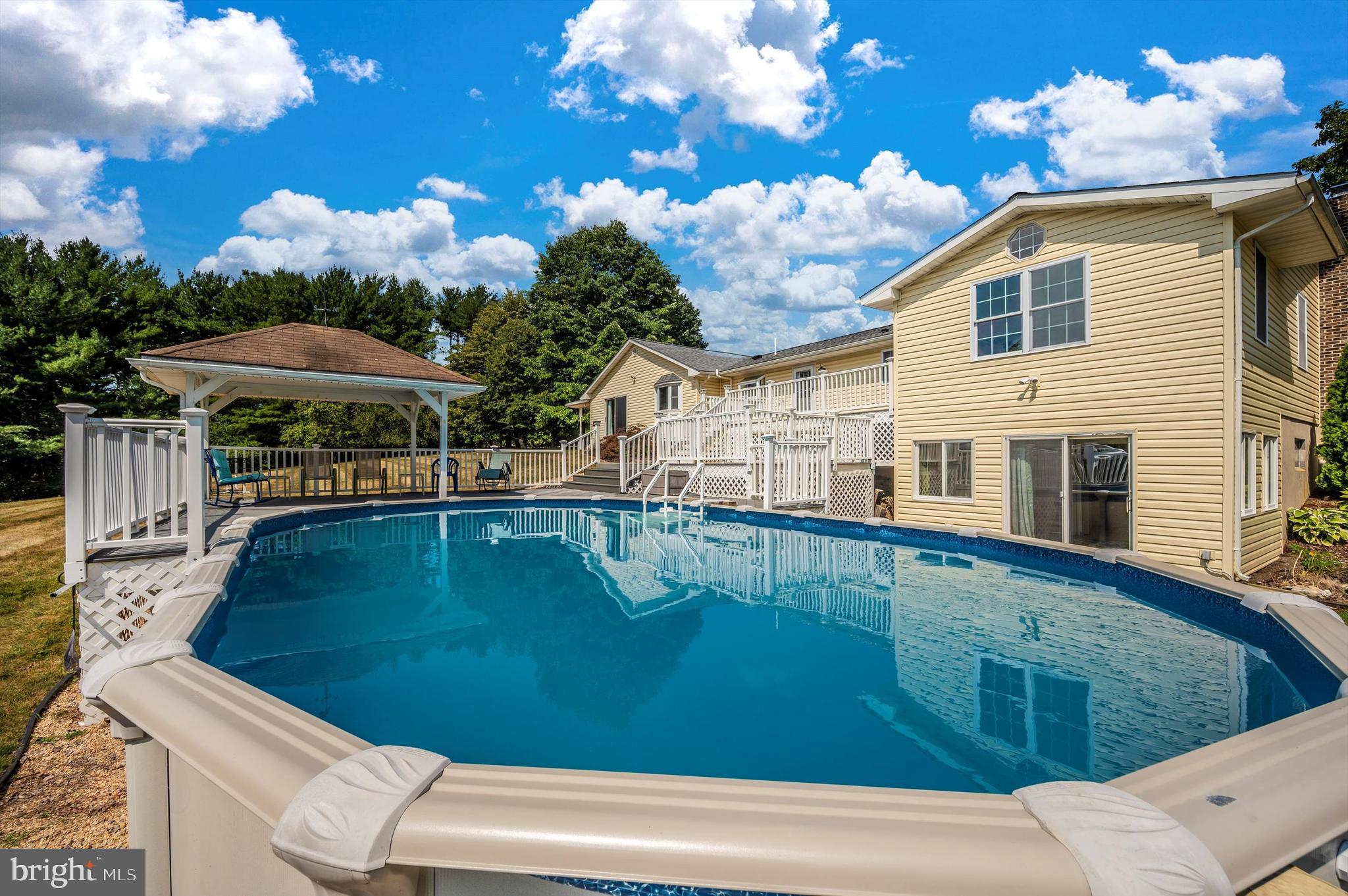 CAMBRIDGE ESTATES - Residential