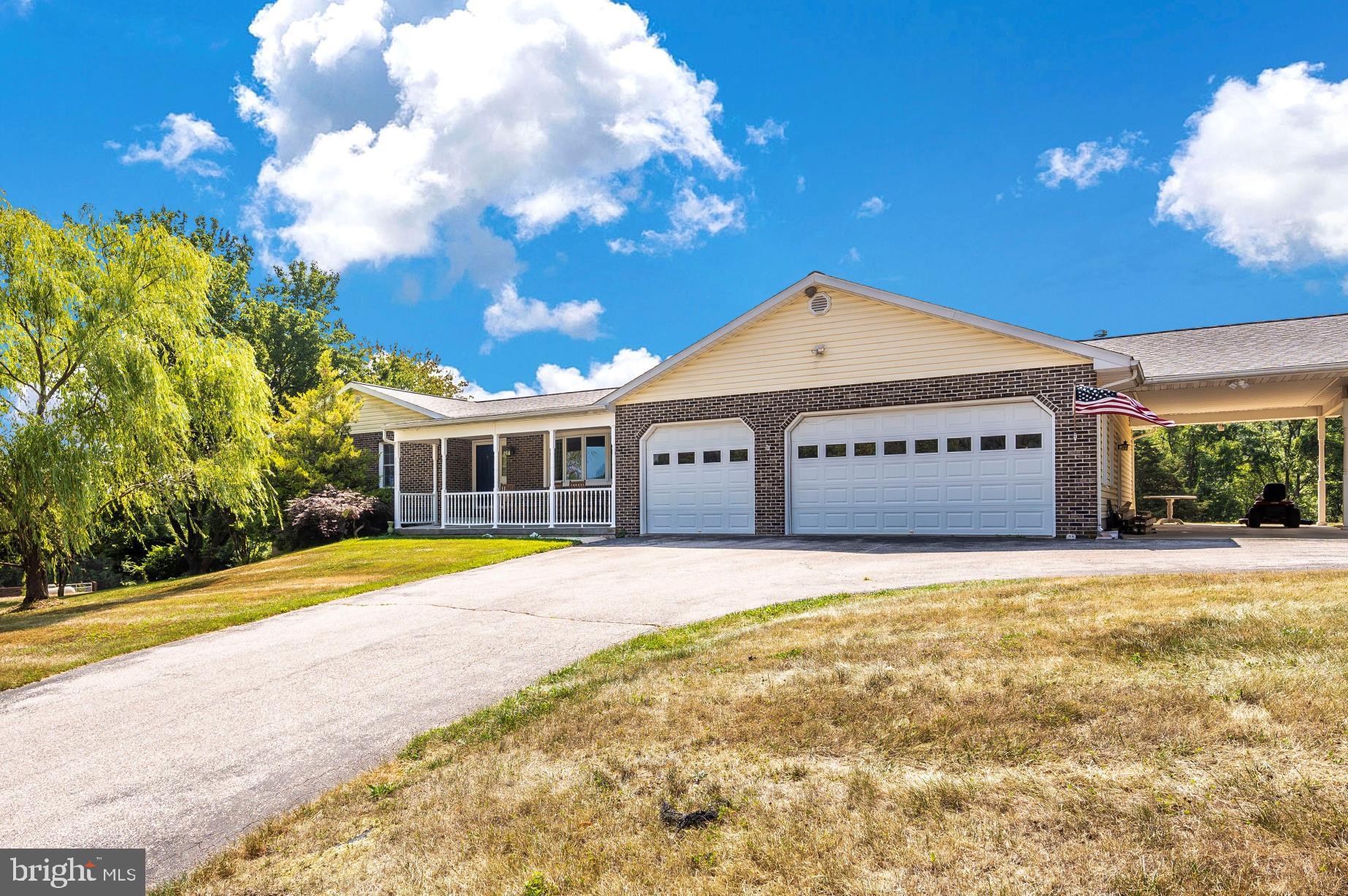 CAMBRIDGE ESTATES - Residential