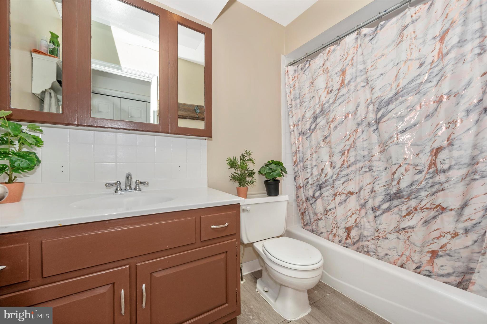 CAMBRIDGE ESTATES - Residential