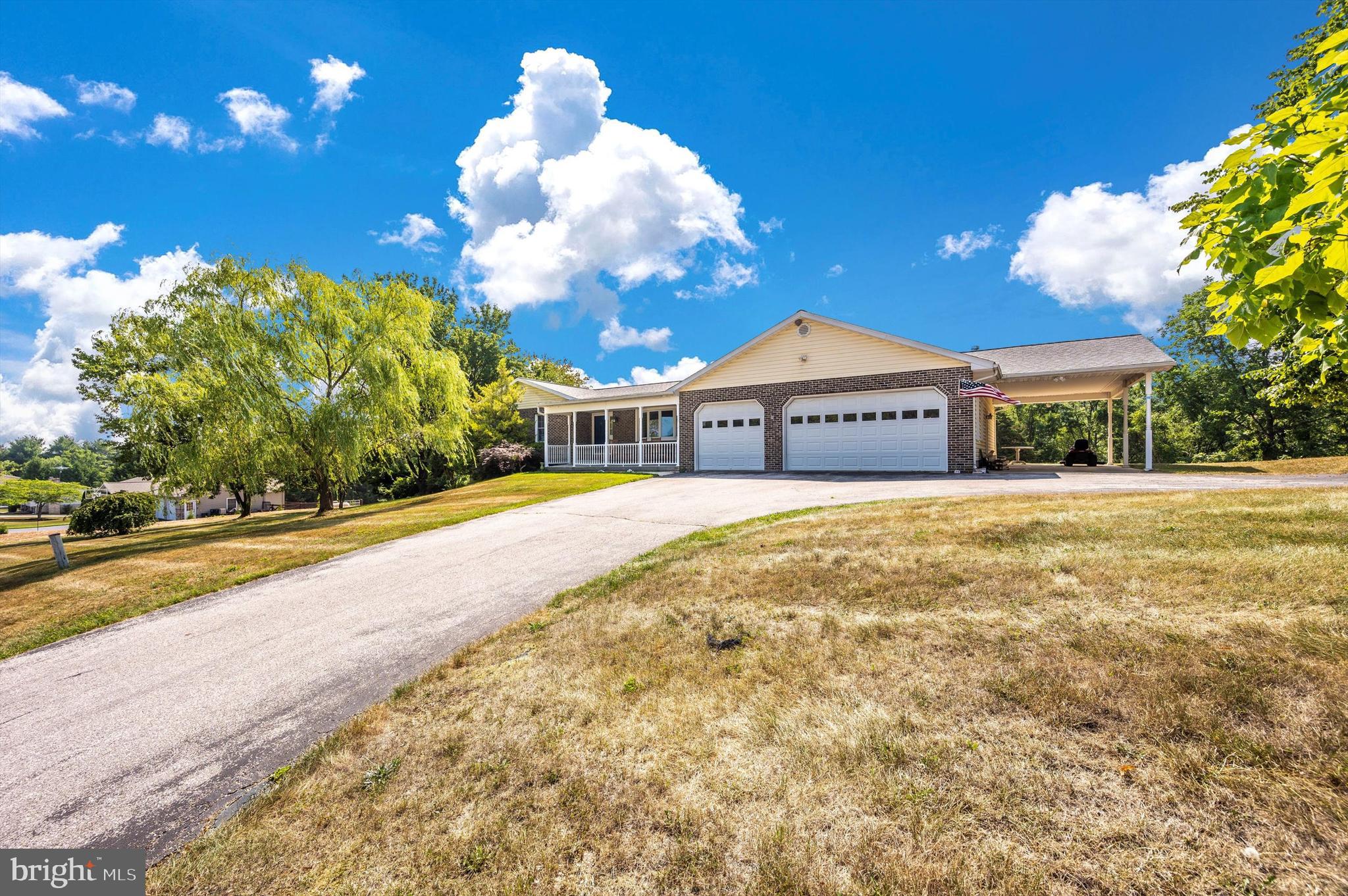 CAMBRIDGE ESTATES - Residential