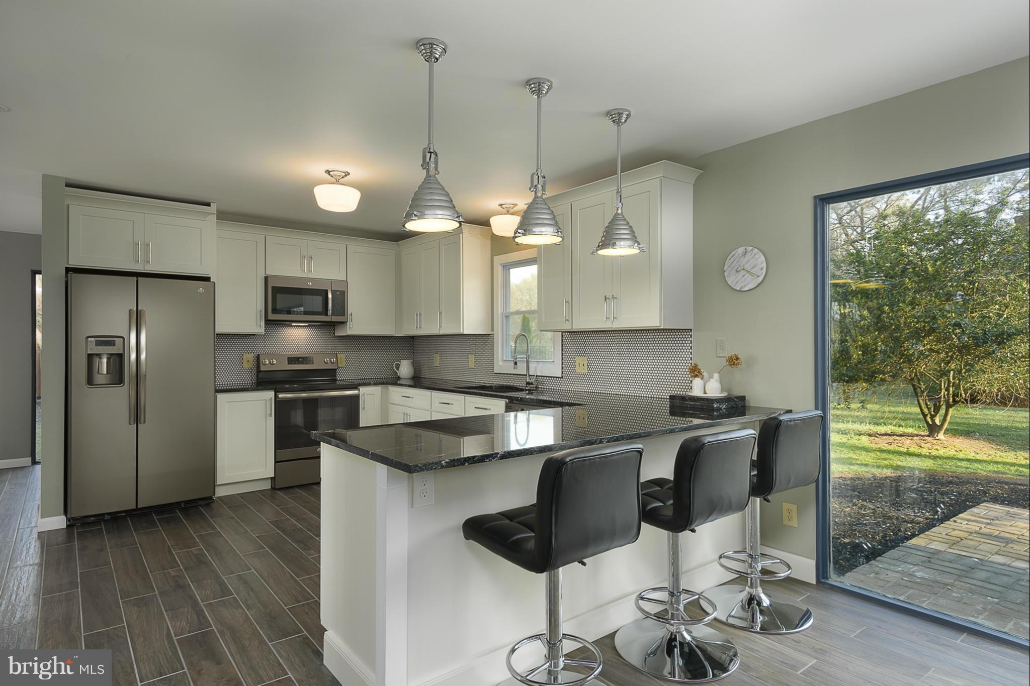 HOBBITS GLEN - Residential