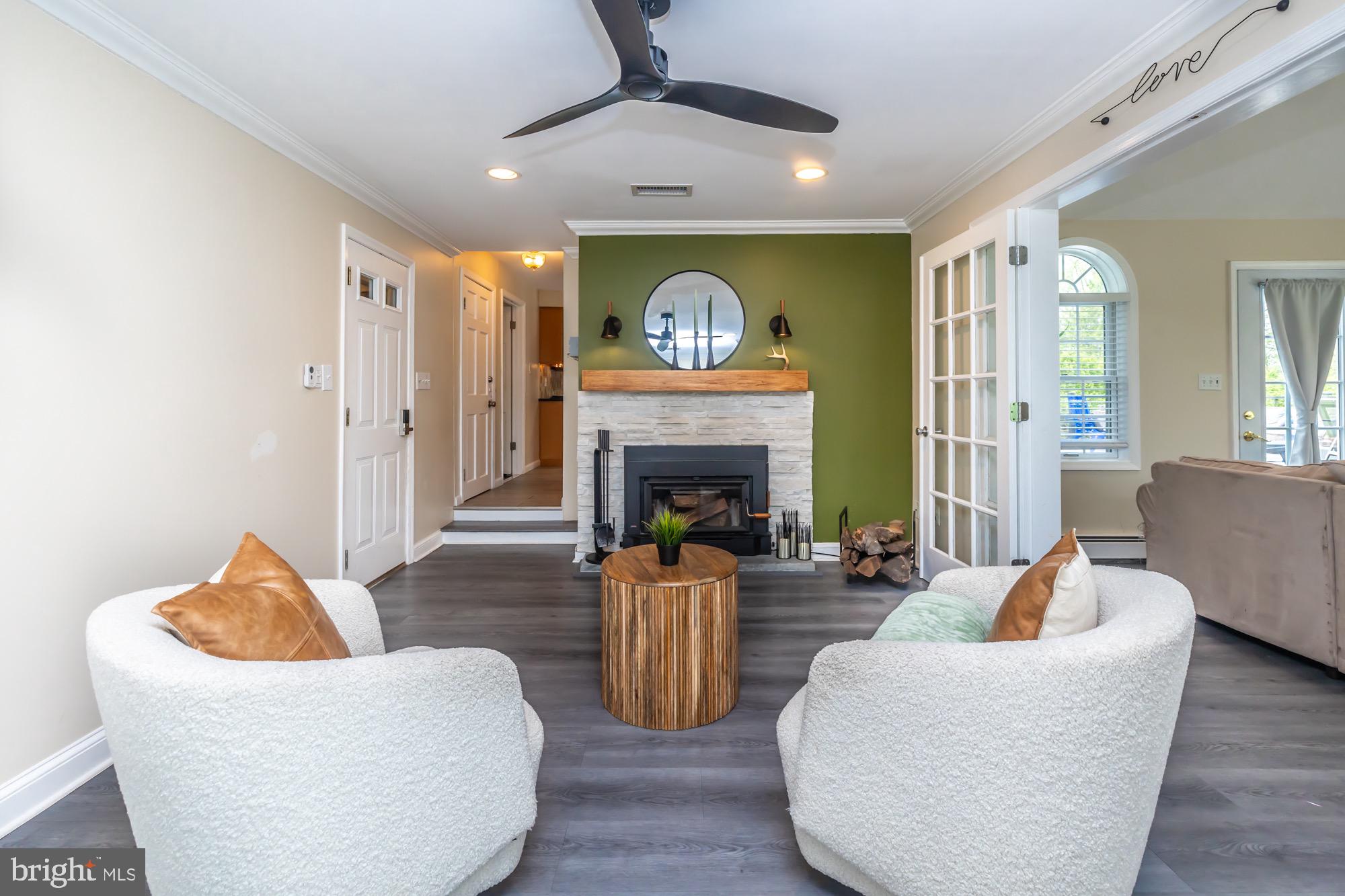 PASTURE VIEW FARM - Residential