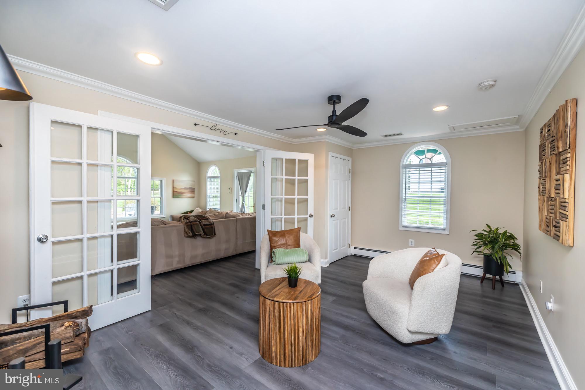 PASTURE VIEW FARM - Residential