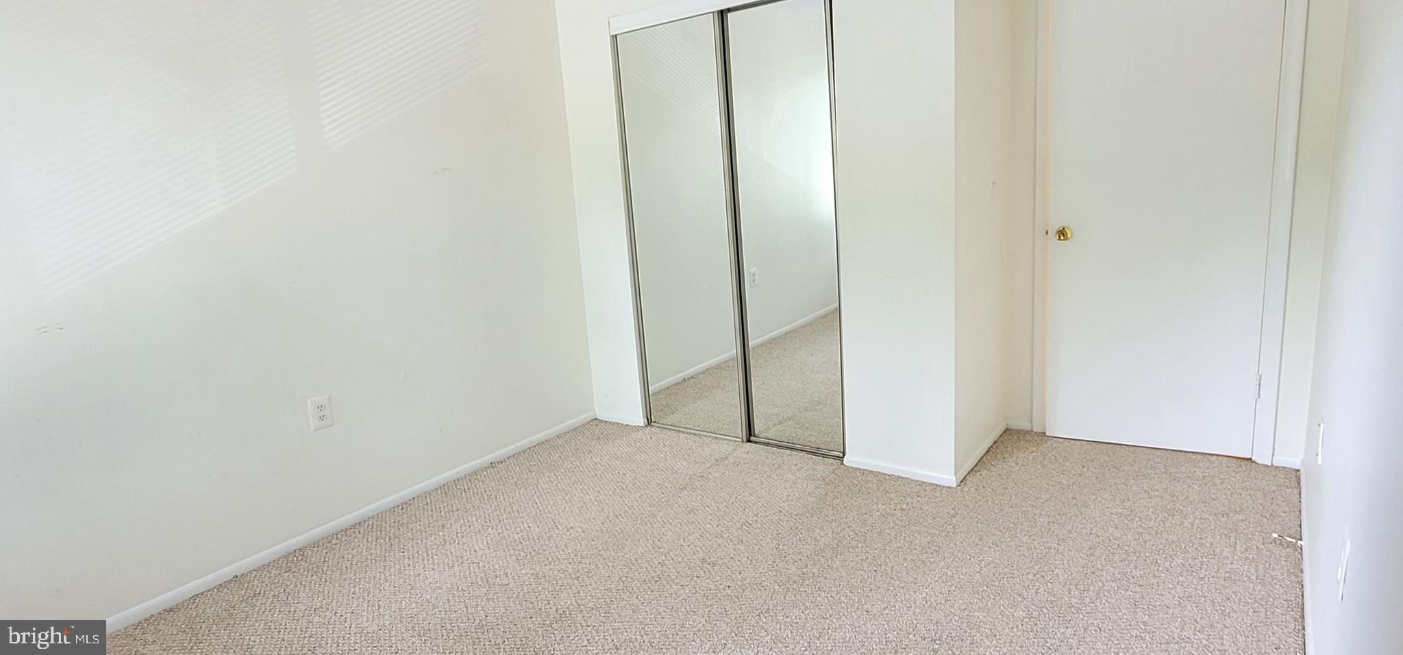 FARMINGDALE - Residential Lease