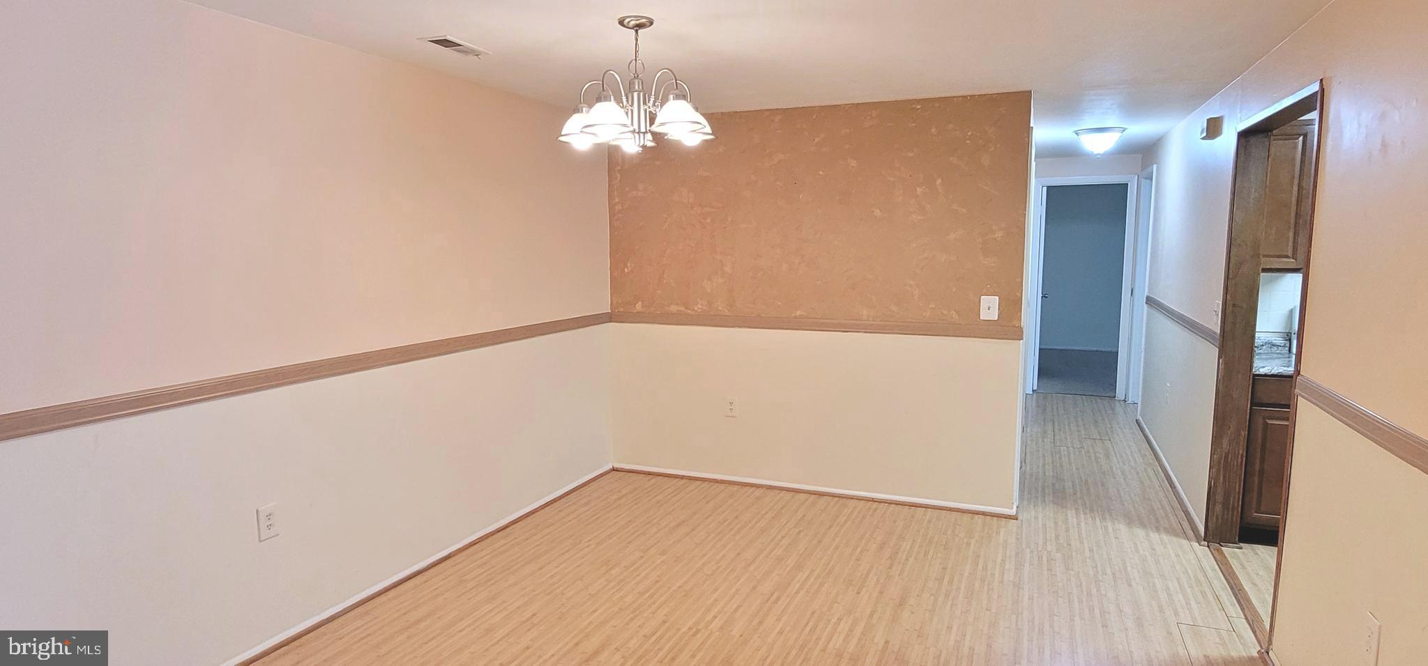 FARMINGDALE - Residential Lease