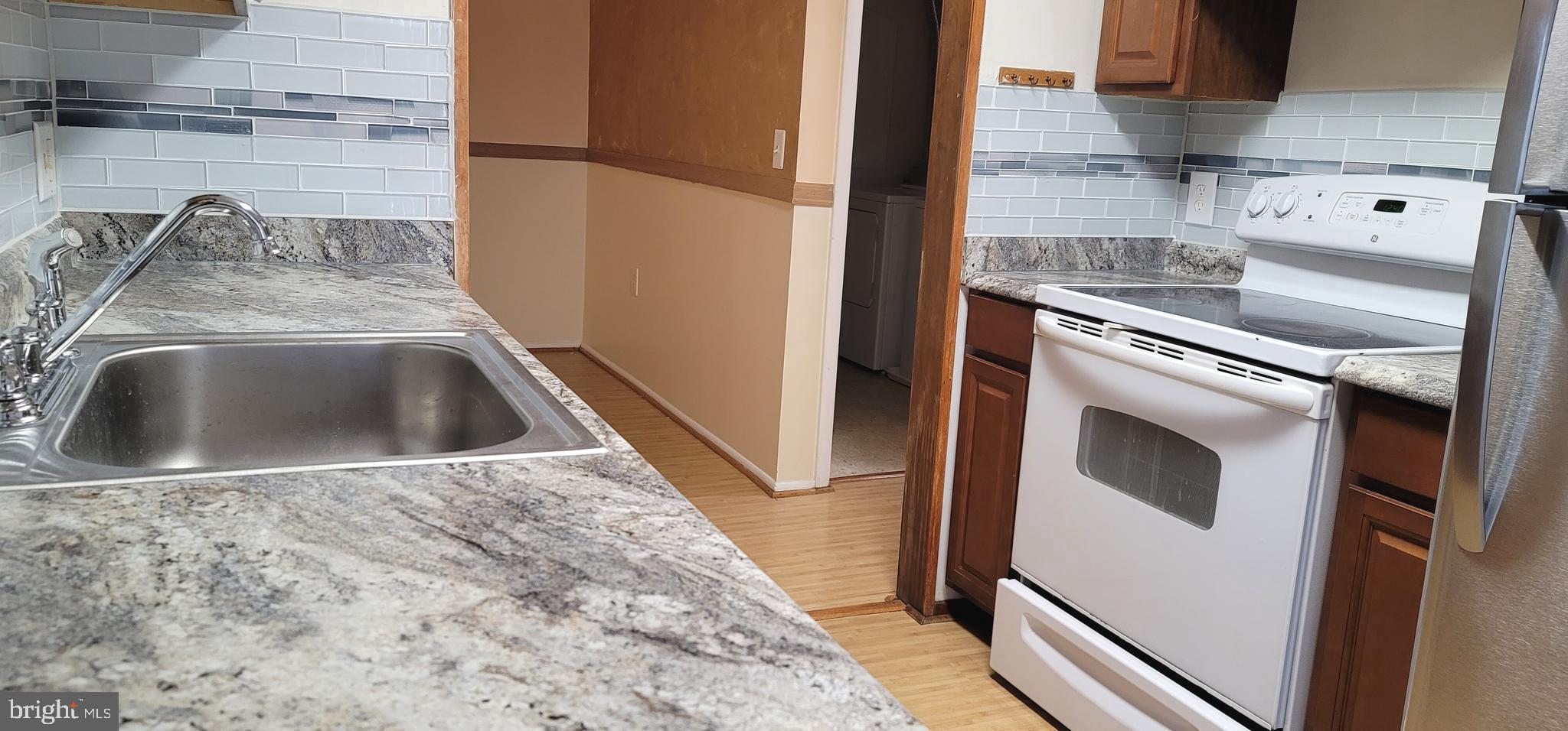 FARMINGDALE - Residential Lease