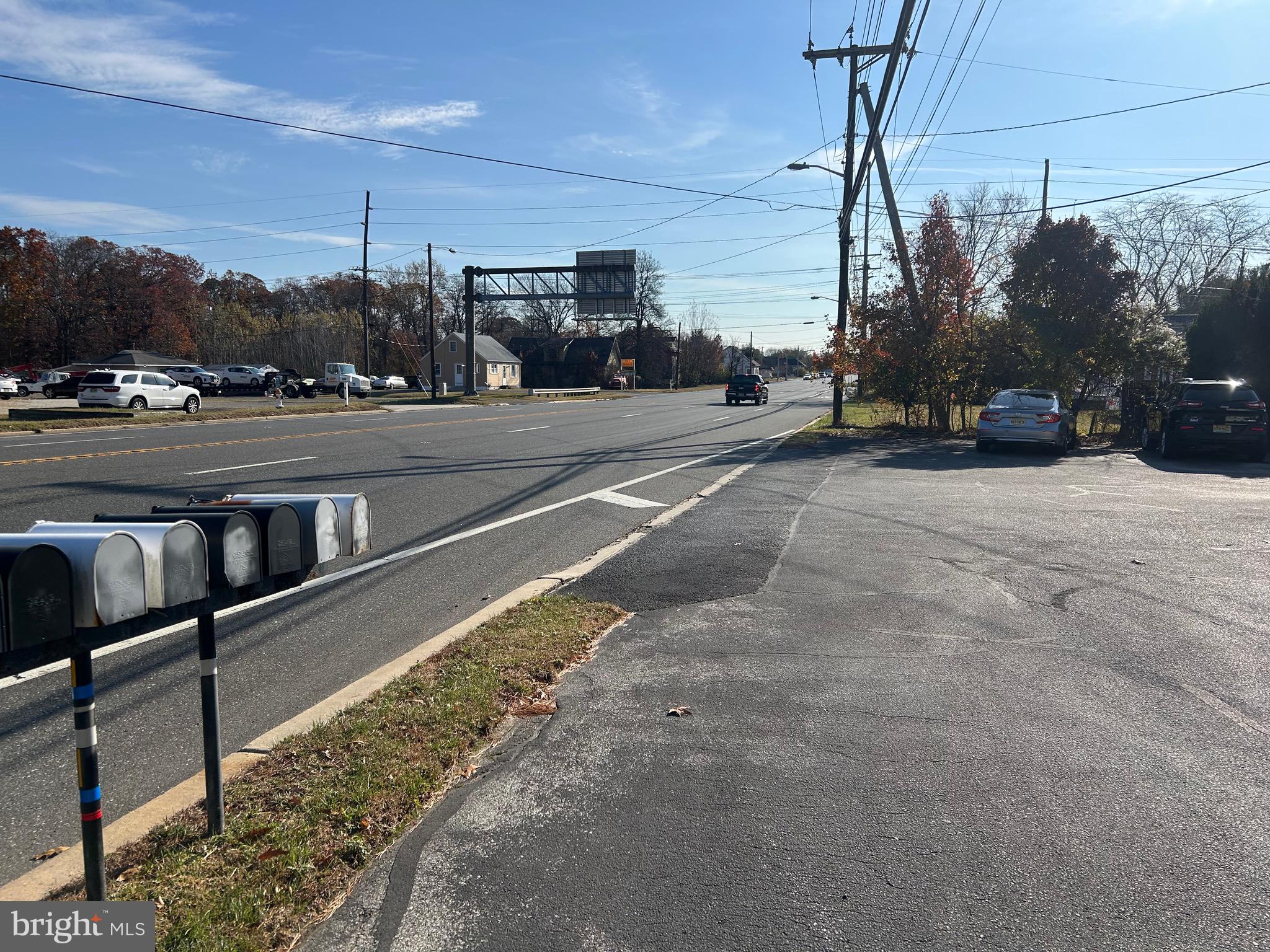 221 WHITE HORSE PIKE B