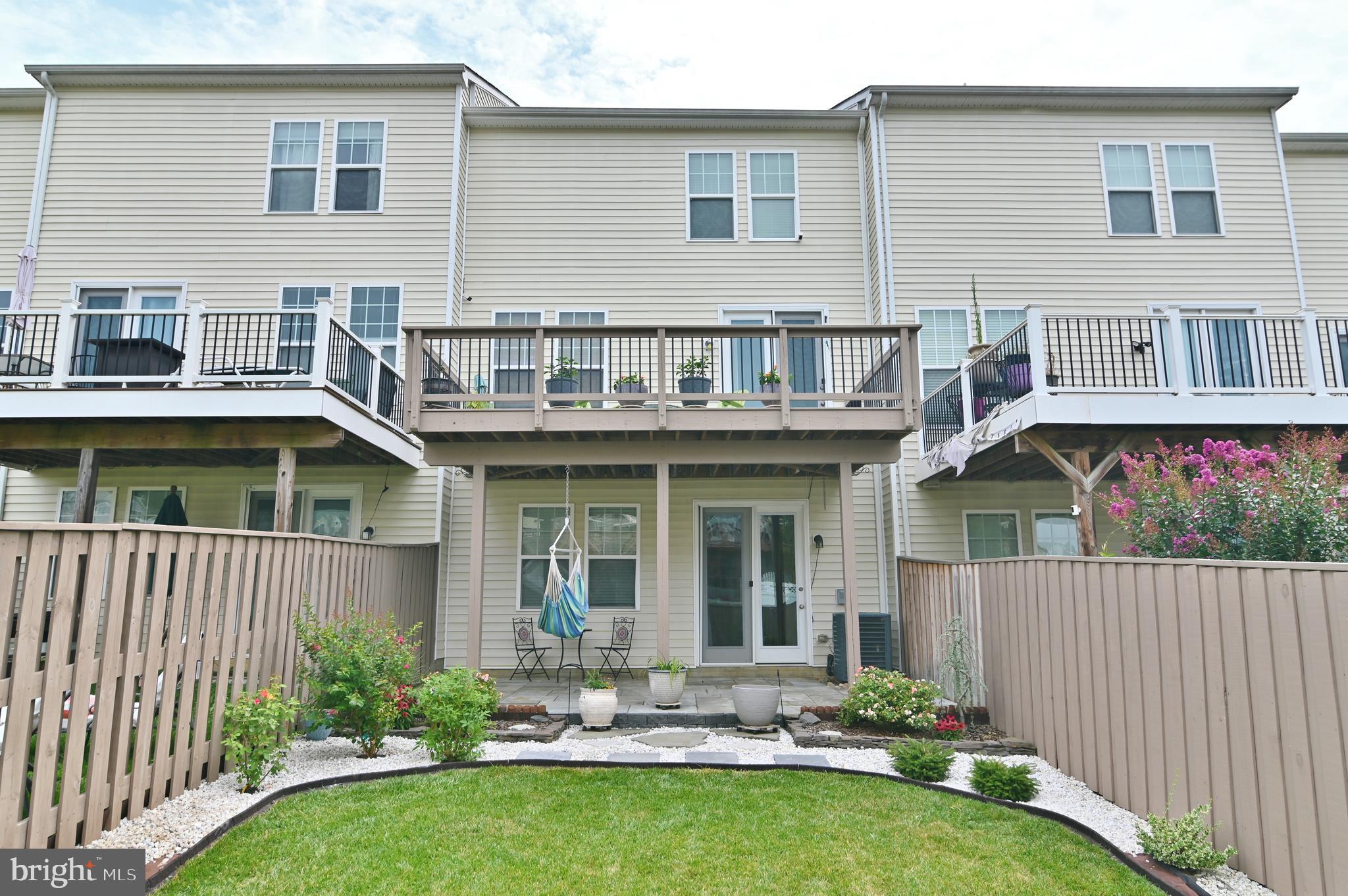 FIELDSTONE - Residential