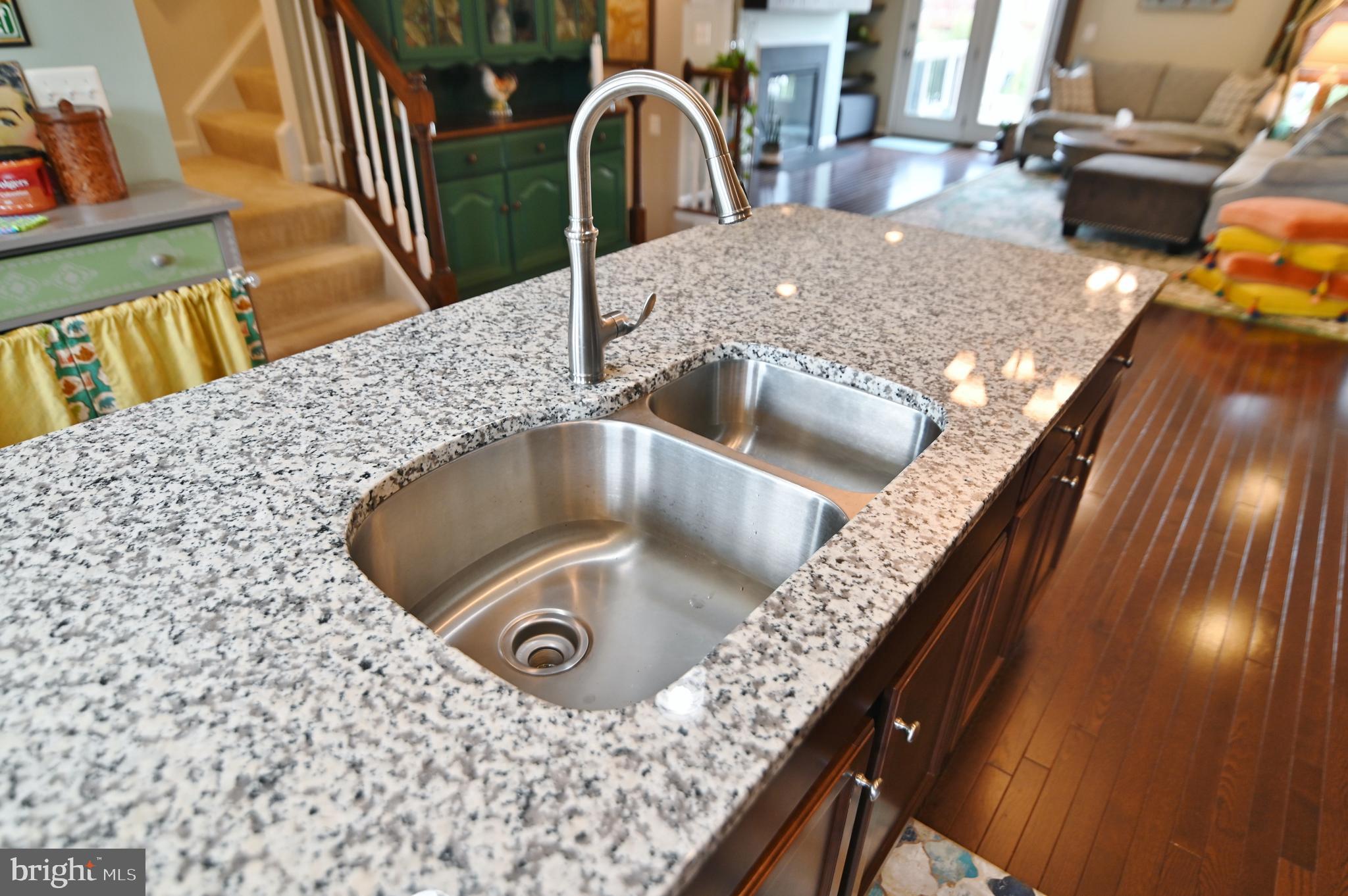 FIELDSTONE - Residential