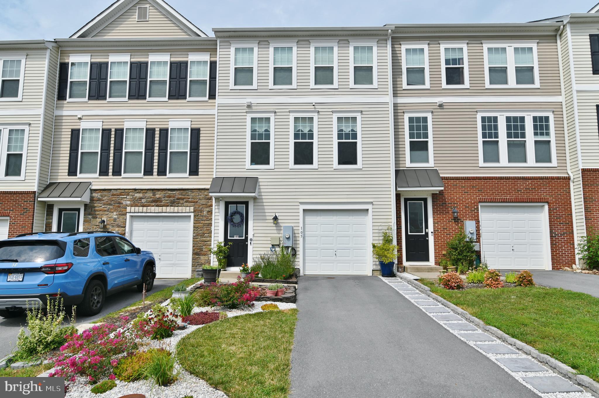 FIELDSTONE - Residential