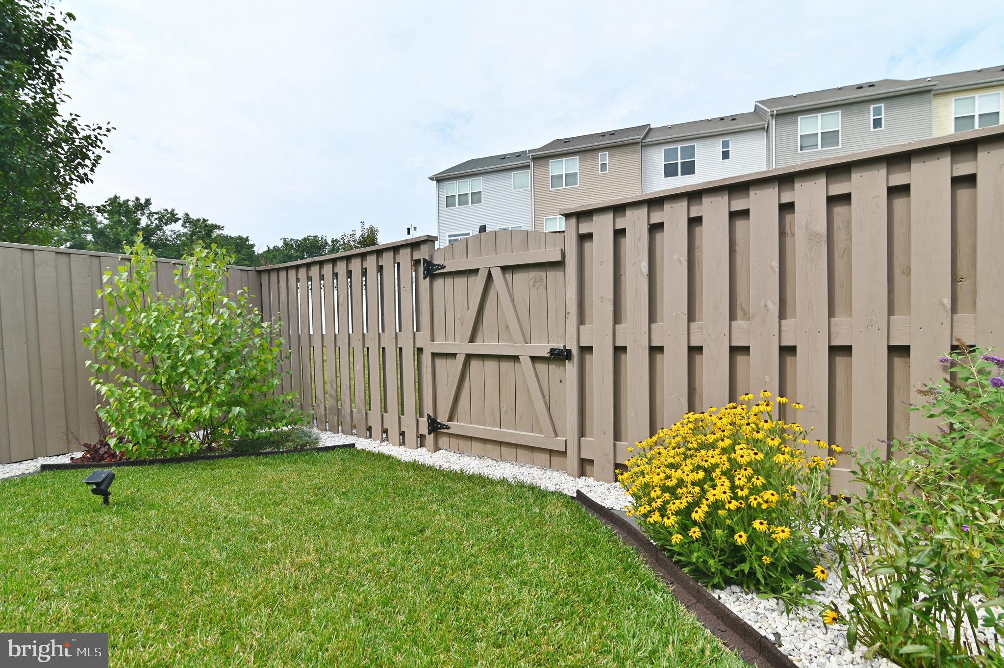 FIELDSTONE - Residential