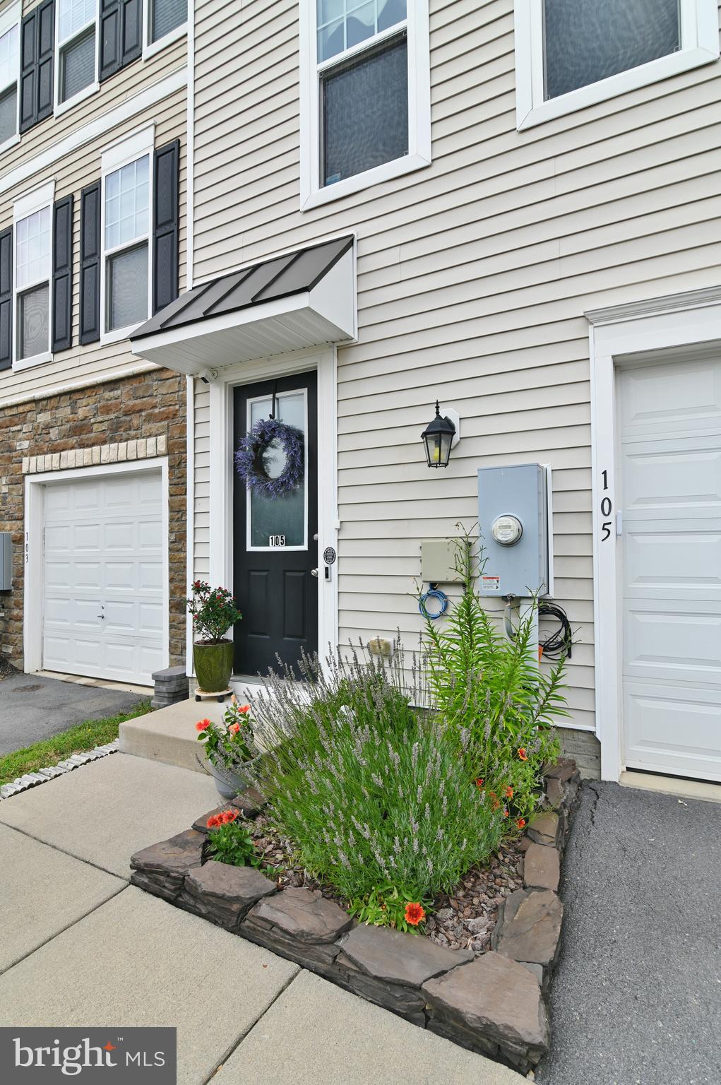 FIELDSTONE - Residential