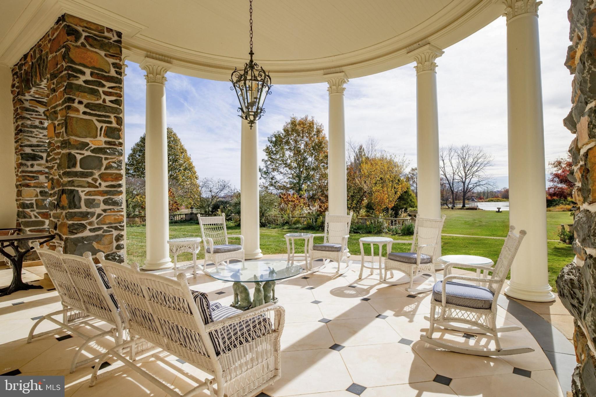 UPPERVILLE - Residential