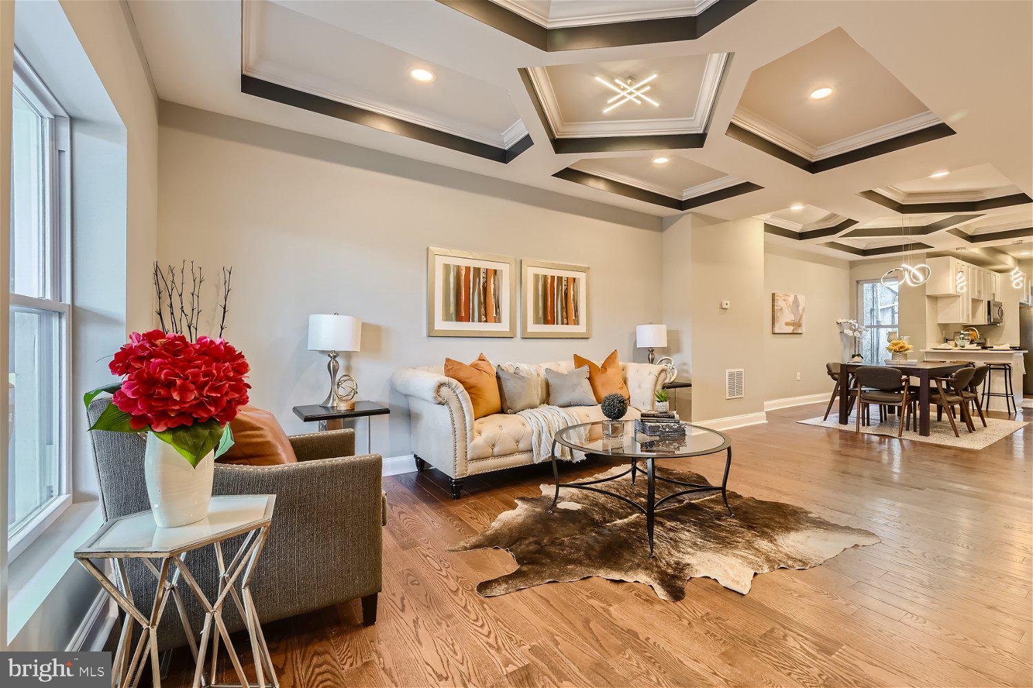 EVERGREEN LAWN - Residential