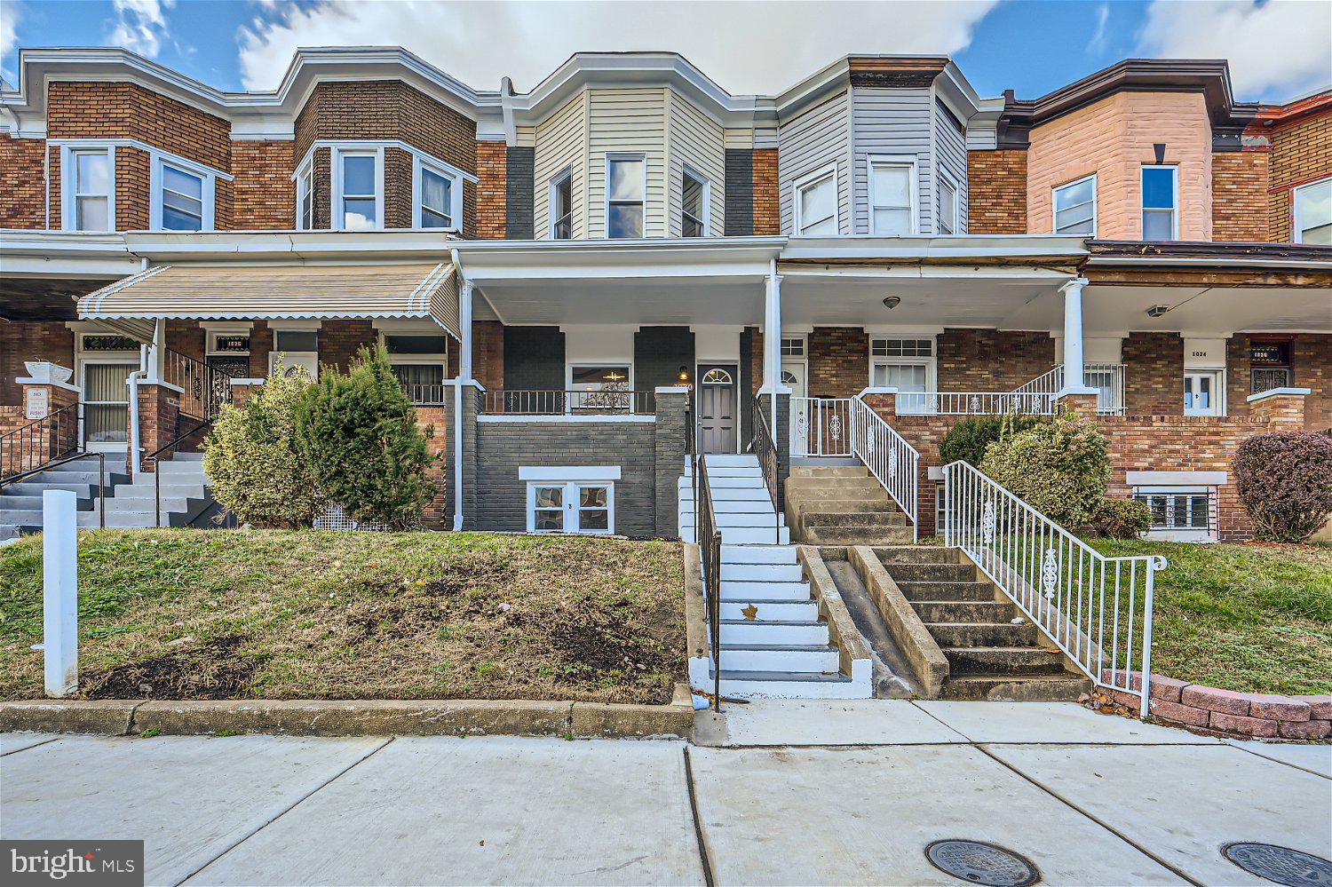 EVERGREEN LAWN - Residential