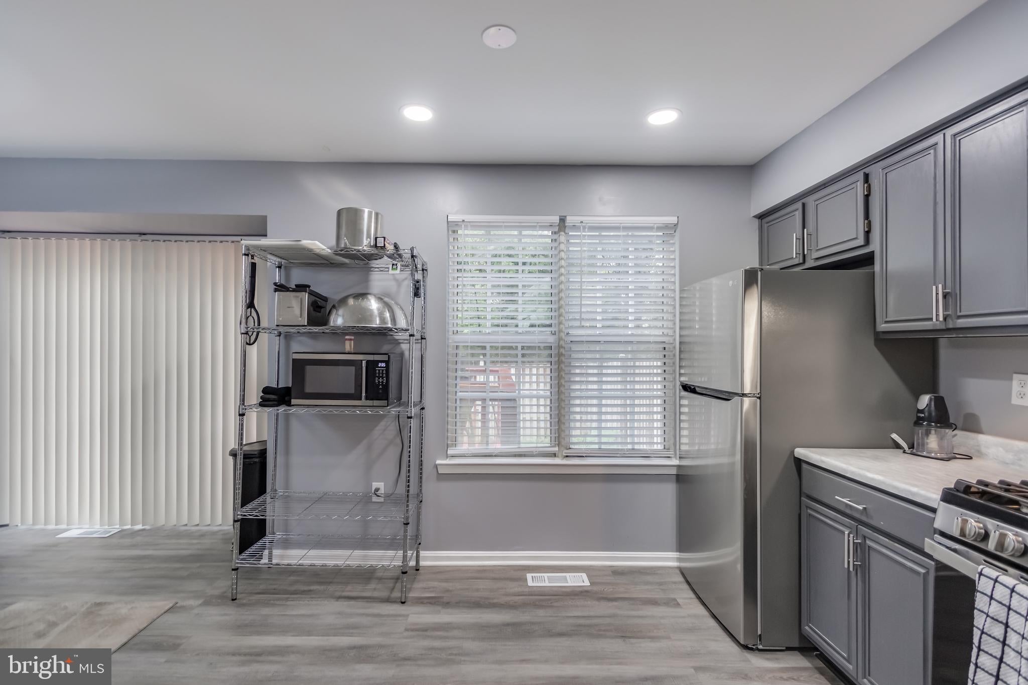 3421 WOOD CREEK DRIVE