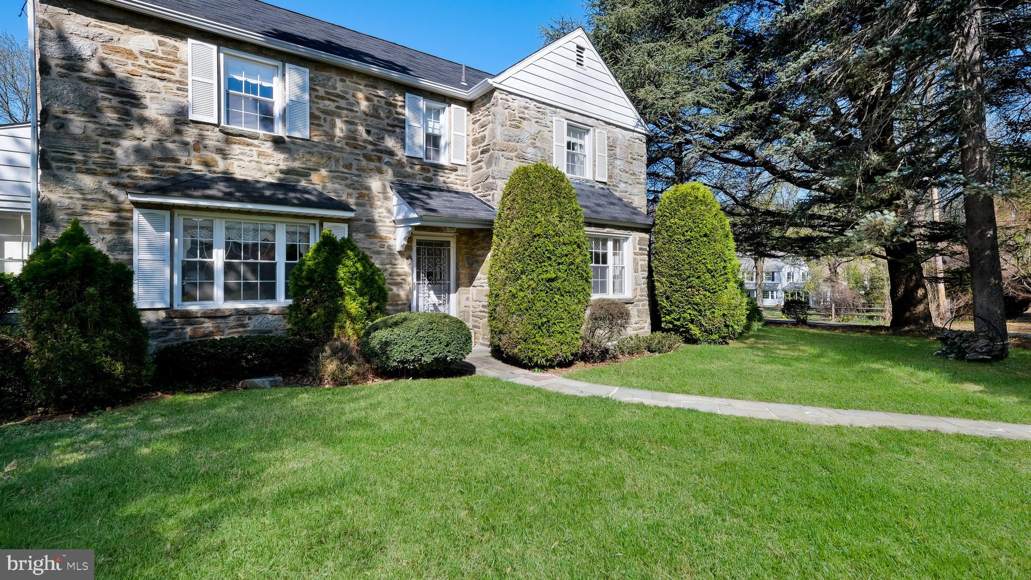 MEADOWBROOK - Residential