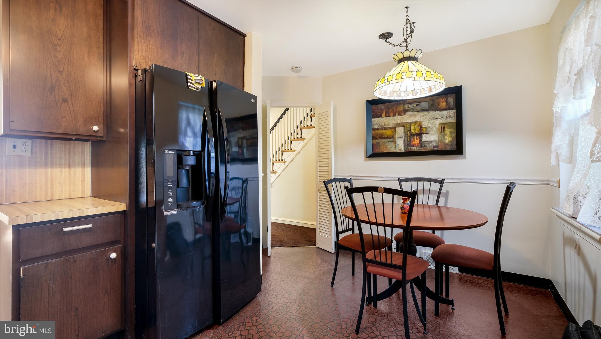 MEADOWBROOK - Residential