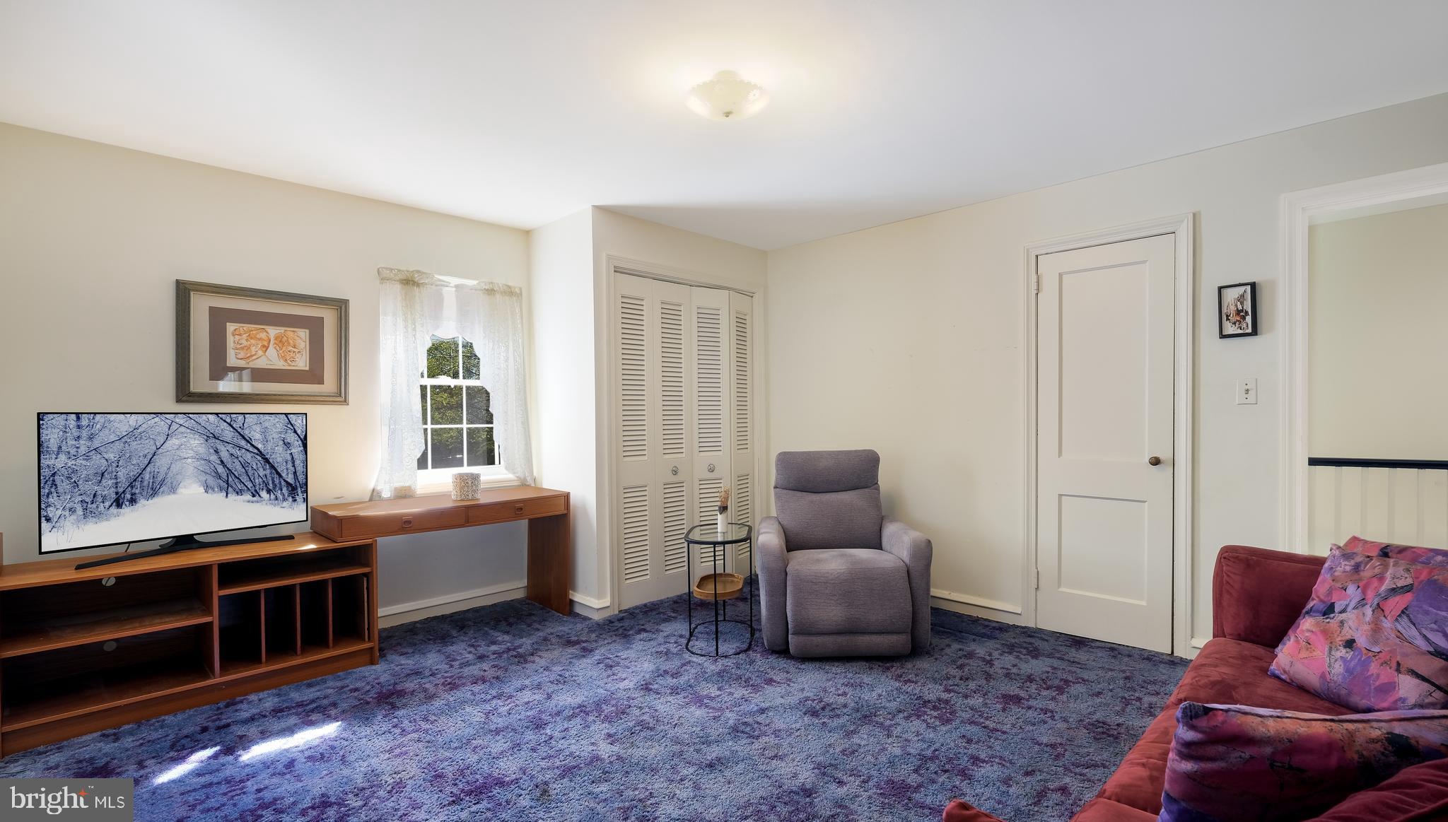 MEADOWBROOK - Residential