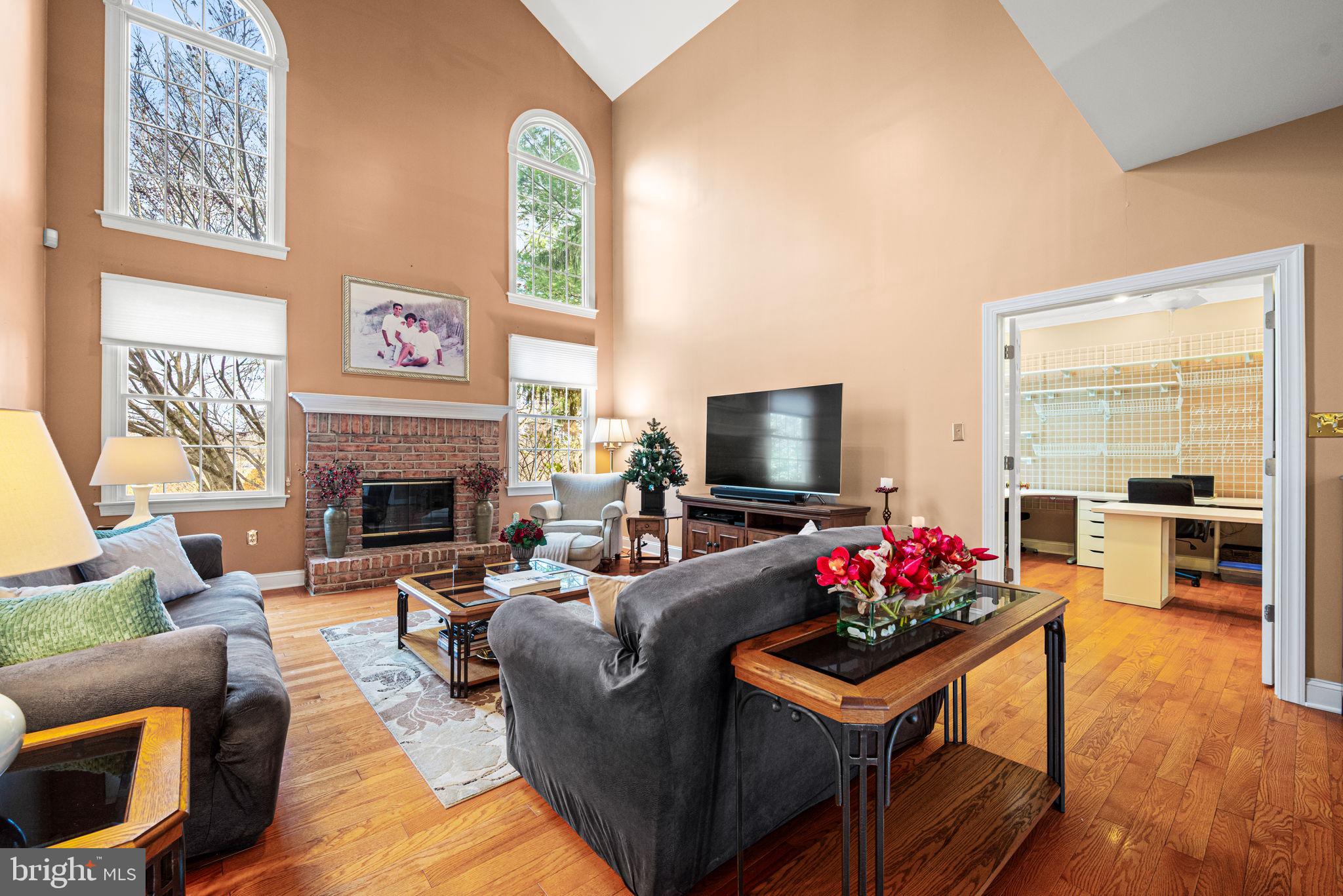 SPRING RIDGE - Residential