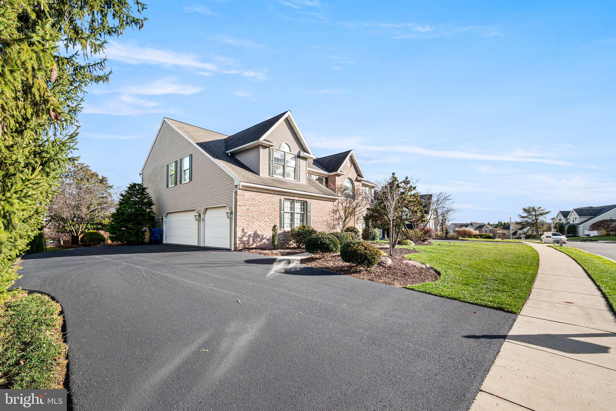 SPRING RIDGE - Residential