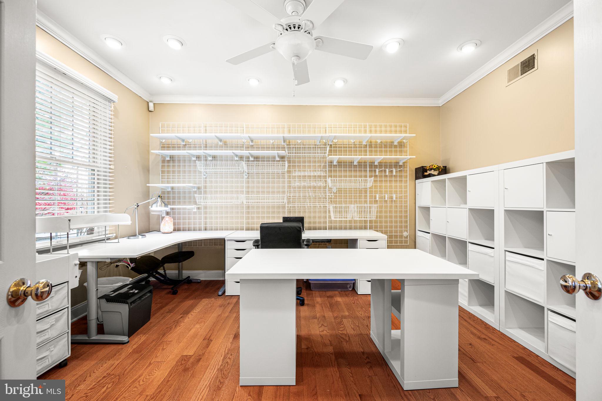 SPRING RIDGE - Residential