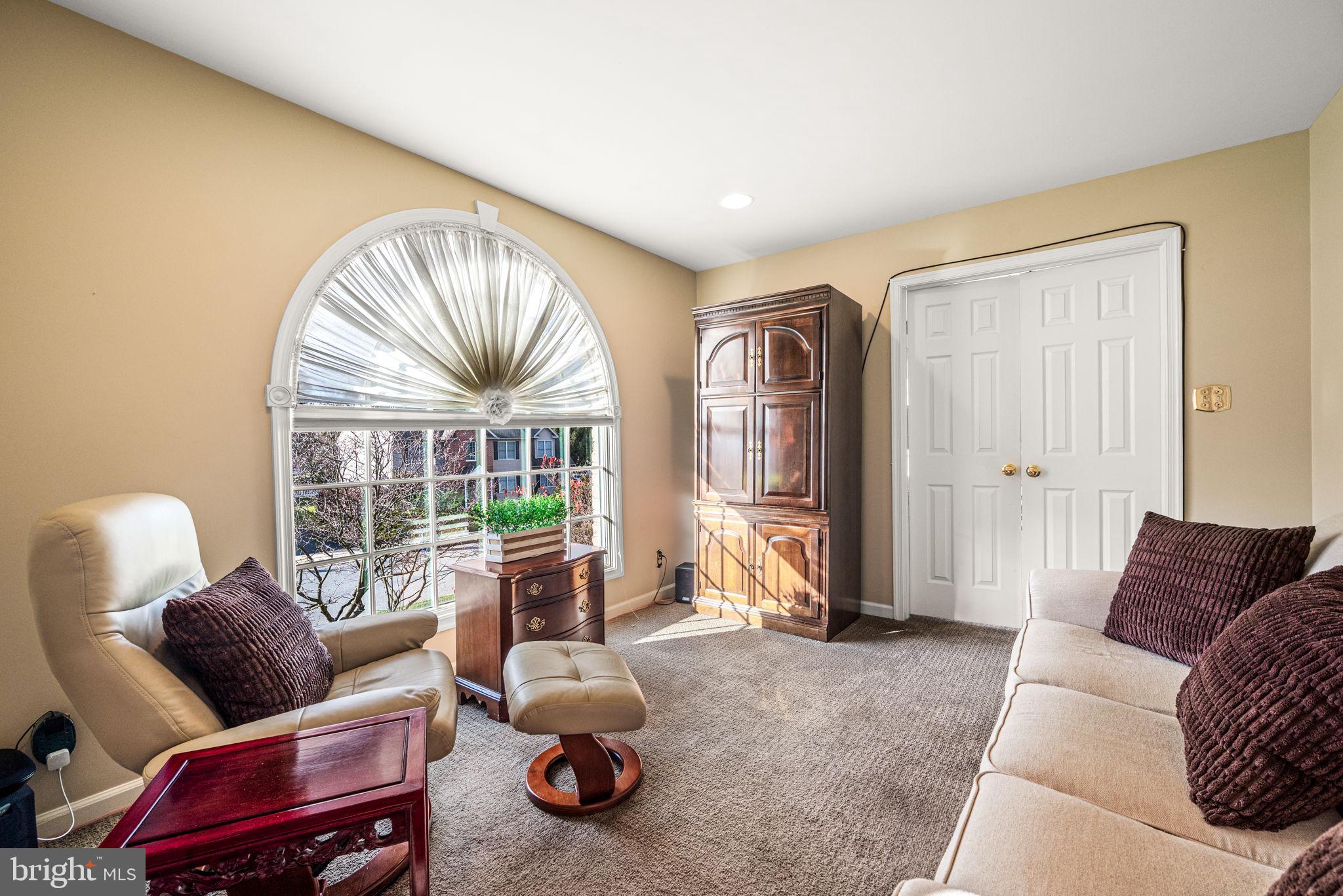 SPRING RIDGE - Residential