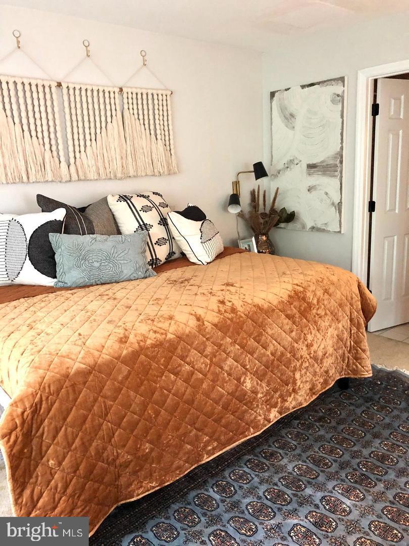 KINGSTOWNE - Residential Lease