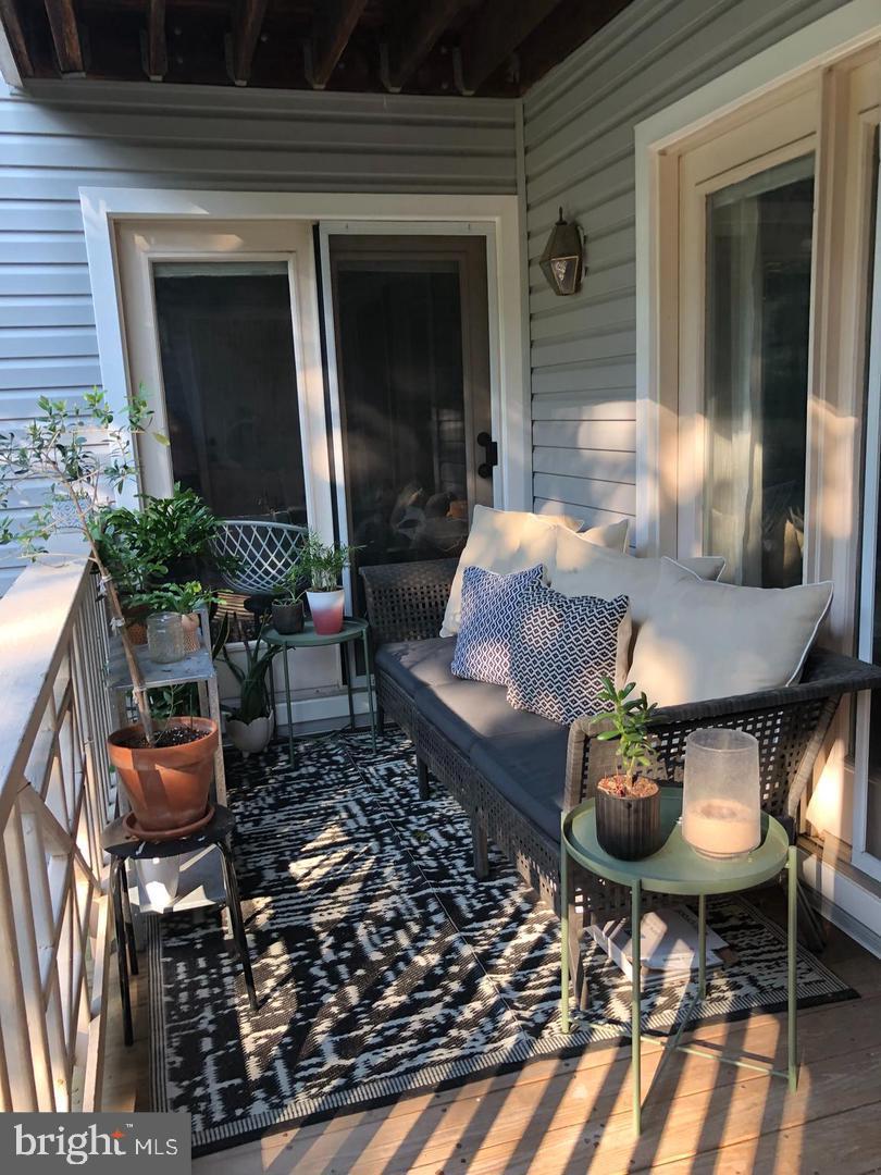 KINGSTOWNE - Residential Lease