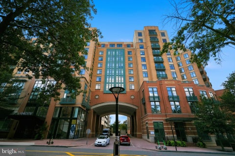Photo of 2720 S Arlington Mill Drive #509, ARLINGTON, VA 22206 (MLS # VAAR2075718)