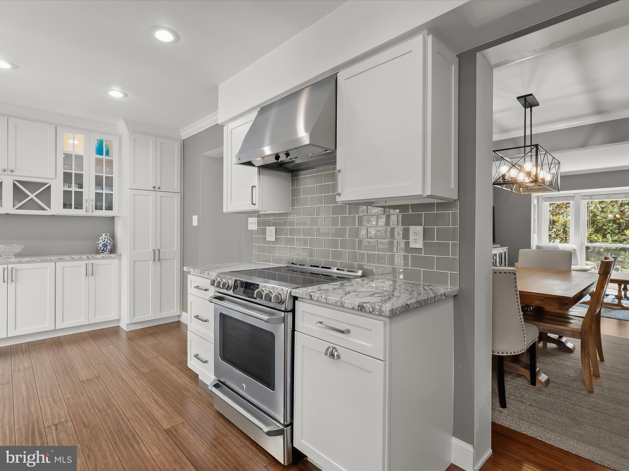 WOODLAND VILLAGE - Residential